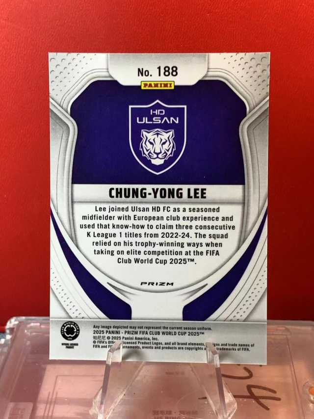 (老末精品代拍) 2025 Panini prizm Club World Cup Chung Yong Lee 李青龙 蔚山现代 韩国 世俱杯元年PZ 银Hyper折 顺丰 E07