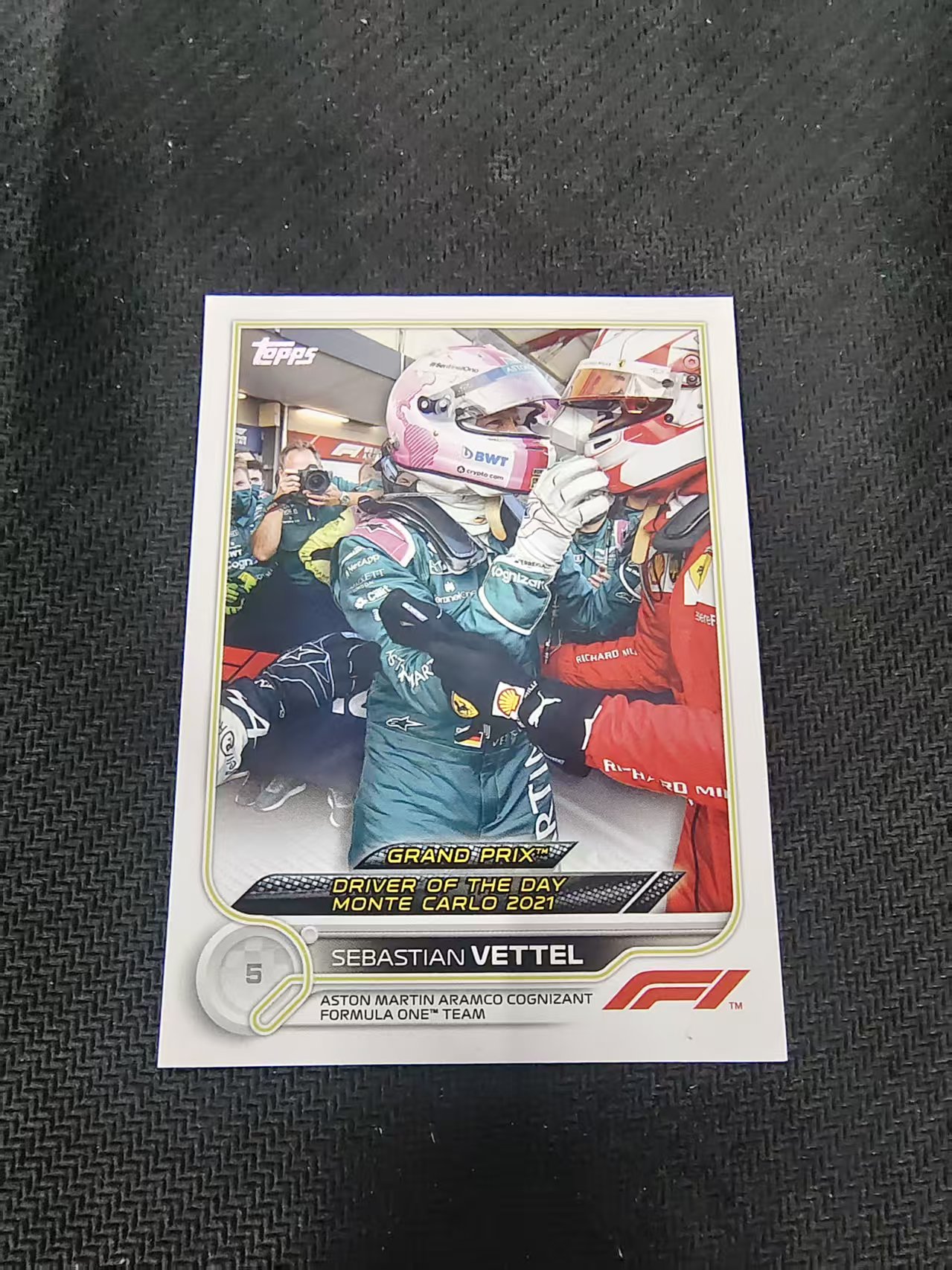 【汽水拍卖】2022 Topps Chrome F1 Sebastian Vettel 塞巴斯蒂安 维特尔 划痕 边角瑕疵 @177