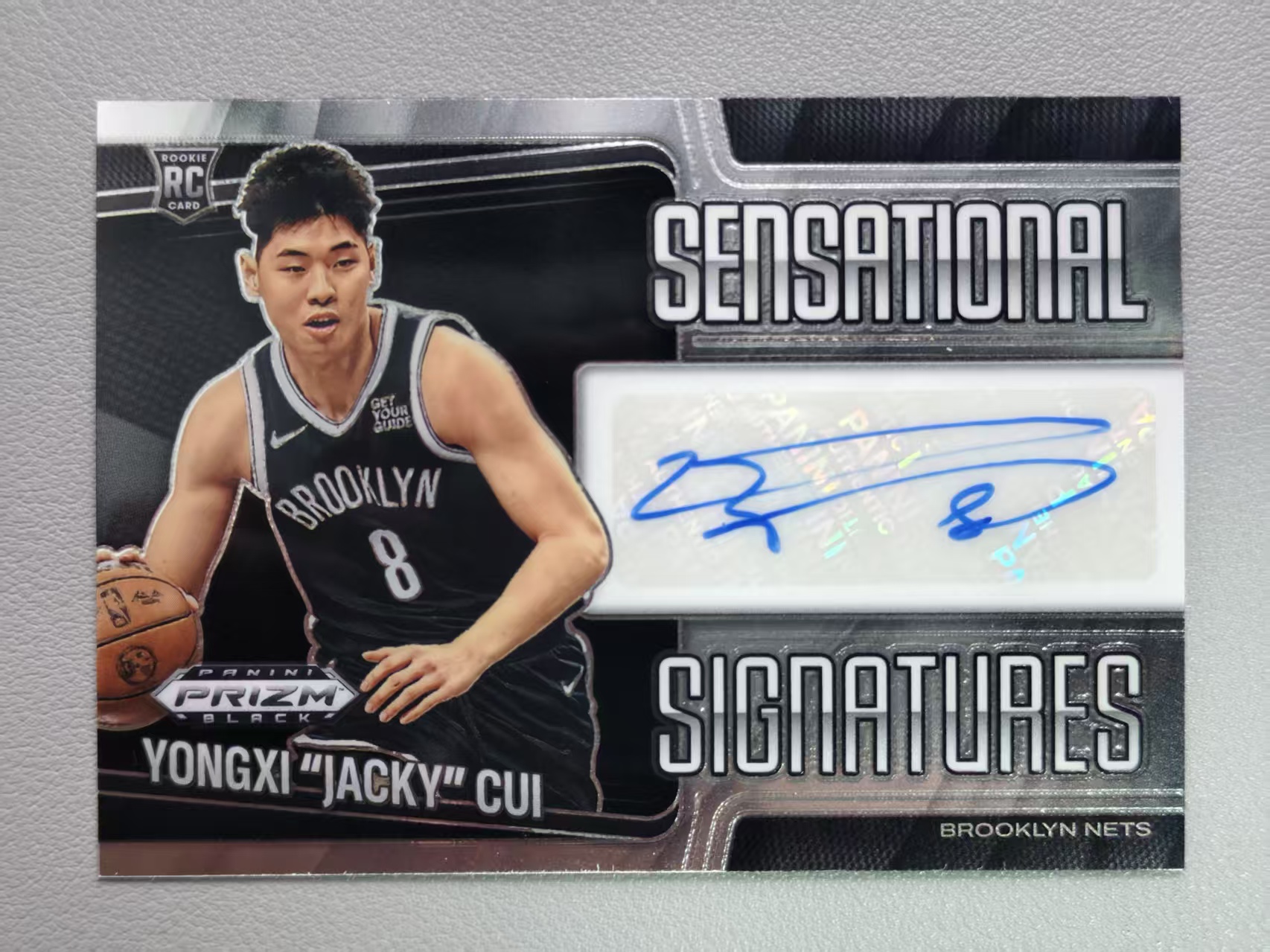 【阿泽代卖】2024-25 Panini Prizm Pz Yongxi "jacky"Cui 篮网 新秀 RC 崔永熙 小崔 签字 SS签 横版签 选图巨帅 卡品如图 介意勿拍-CY