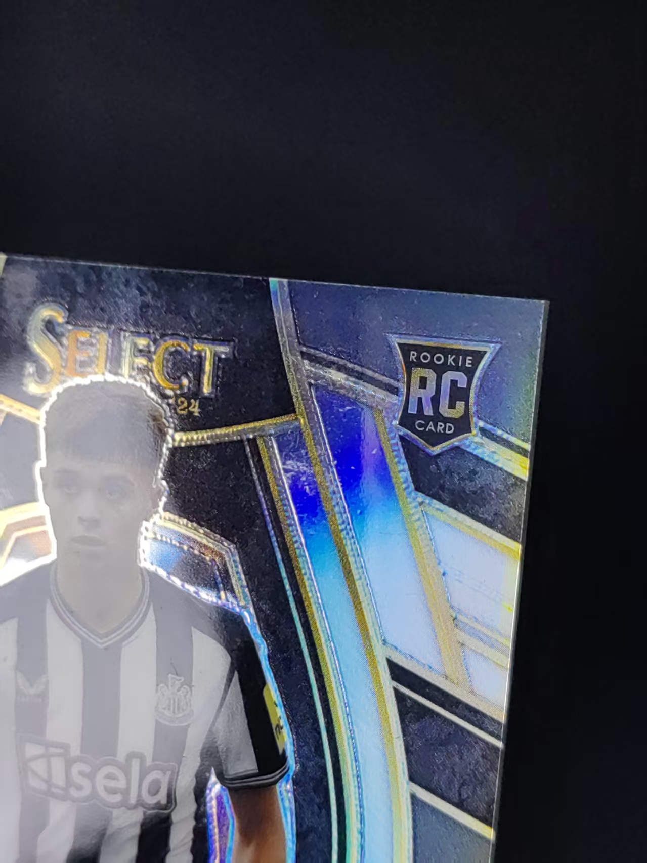 2023-24 Panini Select Lewis Miley RC 【林林拍卖布迪尼】英超select系列 纽卡斯尔联 新秀 刘易斯米利 麦利 银折 签字 瑕疵见图