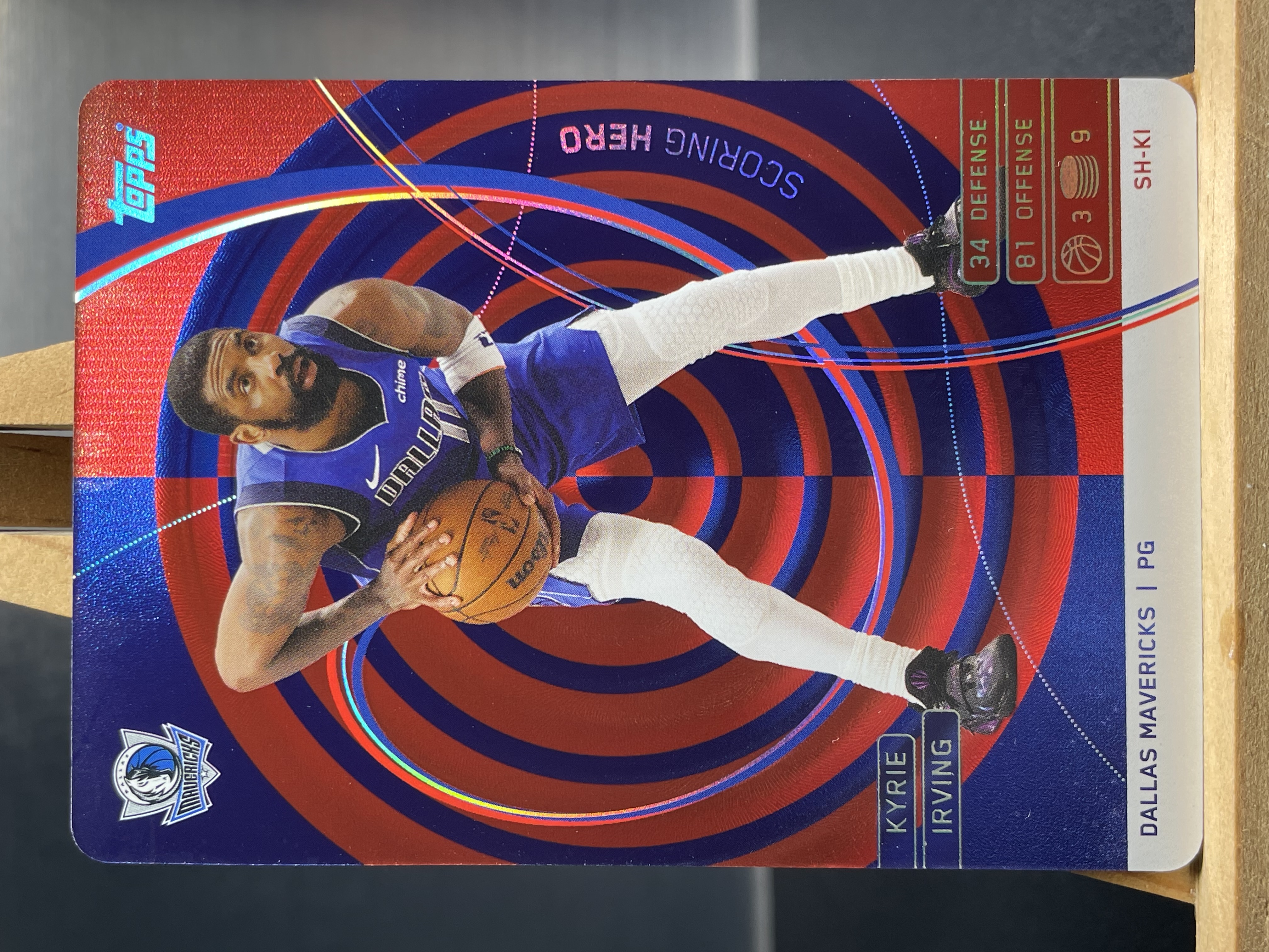 (A11) 2025 Topps 折射 欧神仙 凯里 欧文 独行侠 近期大热球星 收藏凑套必备 卡品如图 !!!