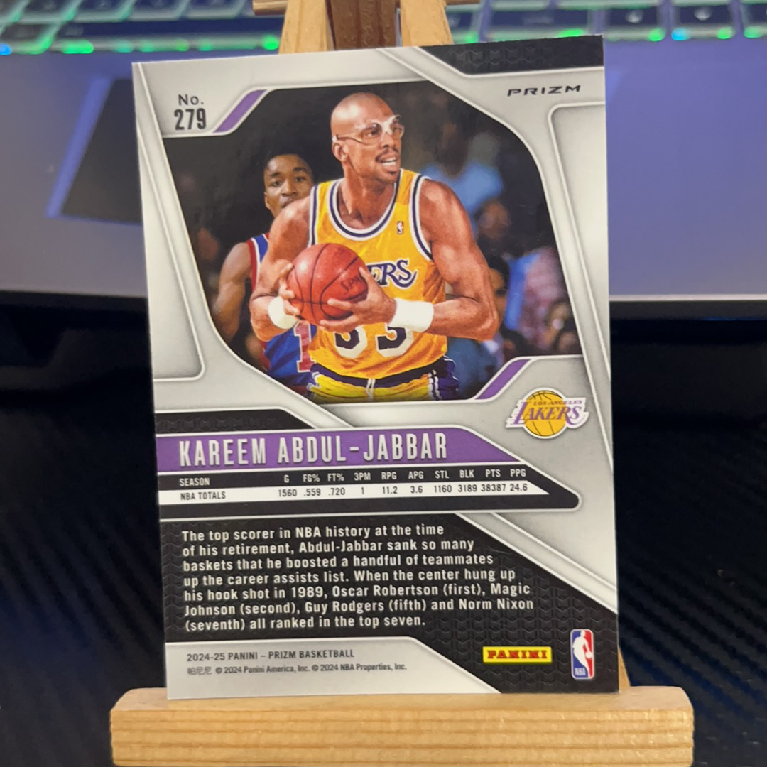 2024-25 Panini Prizm Kareem Abdul-Jabbar 贾巴尔 湖人 红碎冰 折射 prizm系列 卡品如图 凑图必备 值得收藏!免费代卖!