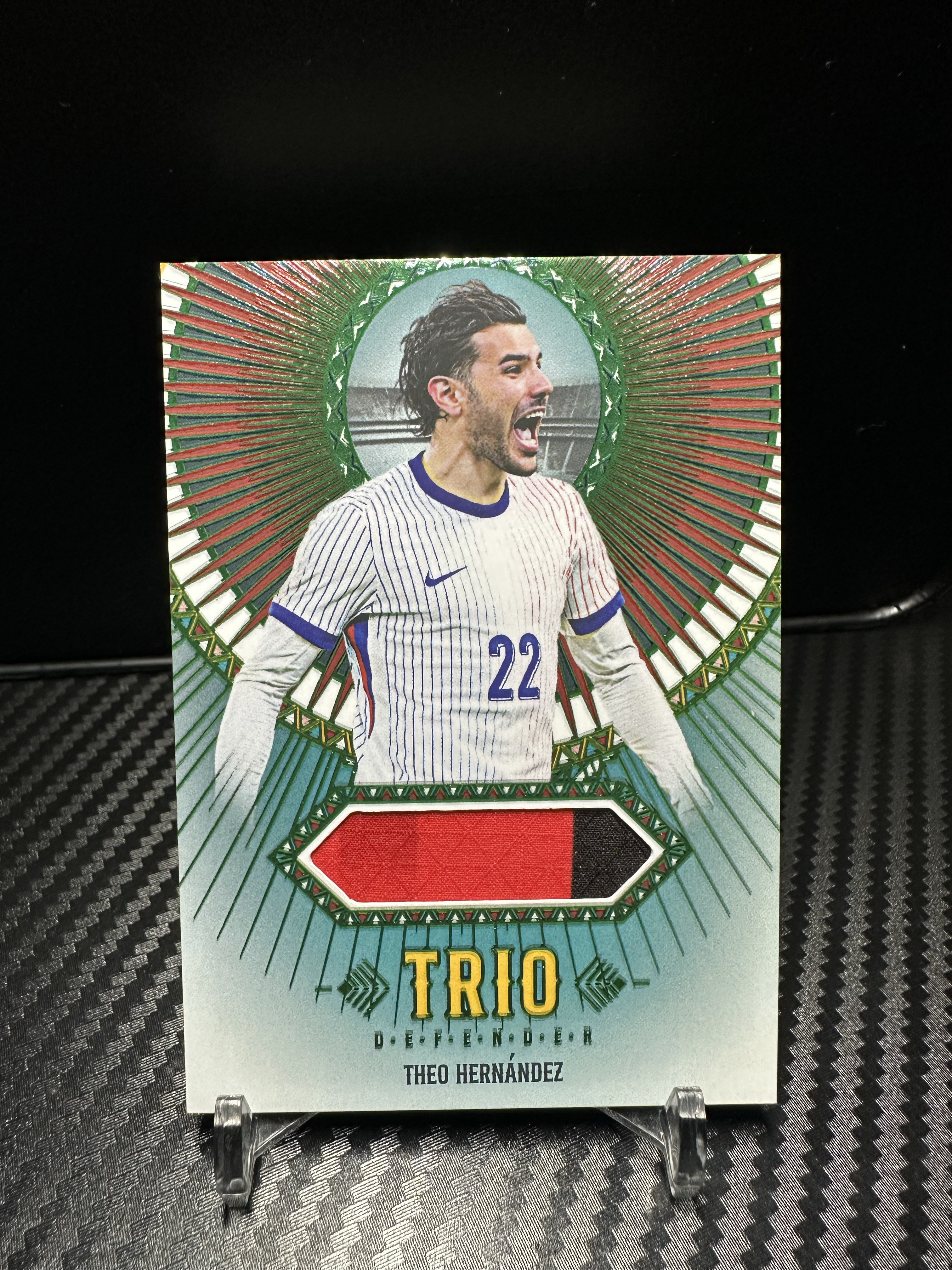 2025 Futera Futera Unique Theo Hernández 特奥埃尔南德斯02/15编 低编 三色球衣物料Patch落场版暴力切割 福特拉系列卡品如图 法国 AC米兰 利雅得收藏