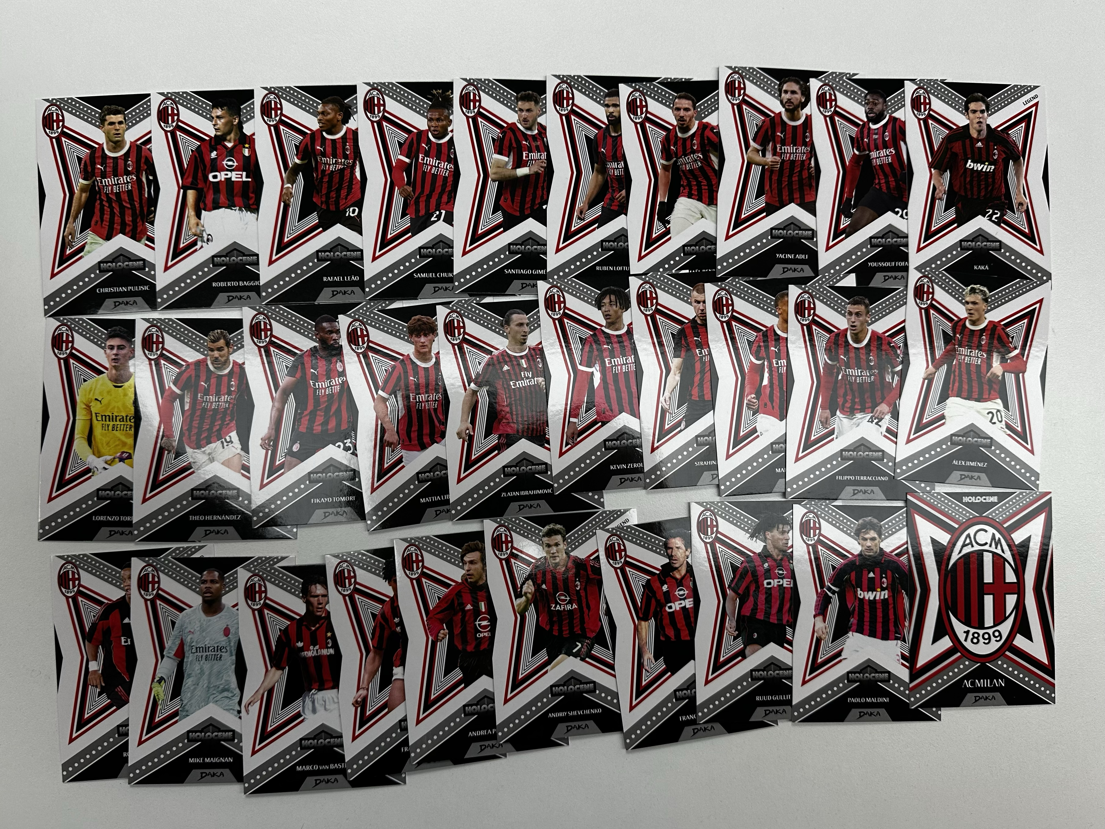 撸卡厮 Lukas 2024-25 Daka Holocene AC米兰 队盒 巴乔 卡卡 伊布 小罗 范巴斯滕 里杰卡尔德 皮尔洛 舍甫琴科 巴雷西 古利特 马尔蒂尼 一套30张齐 全套(小卡特)
