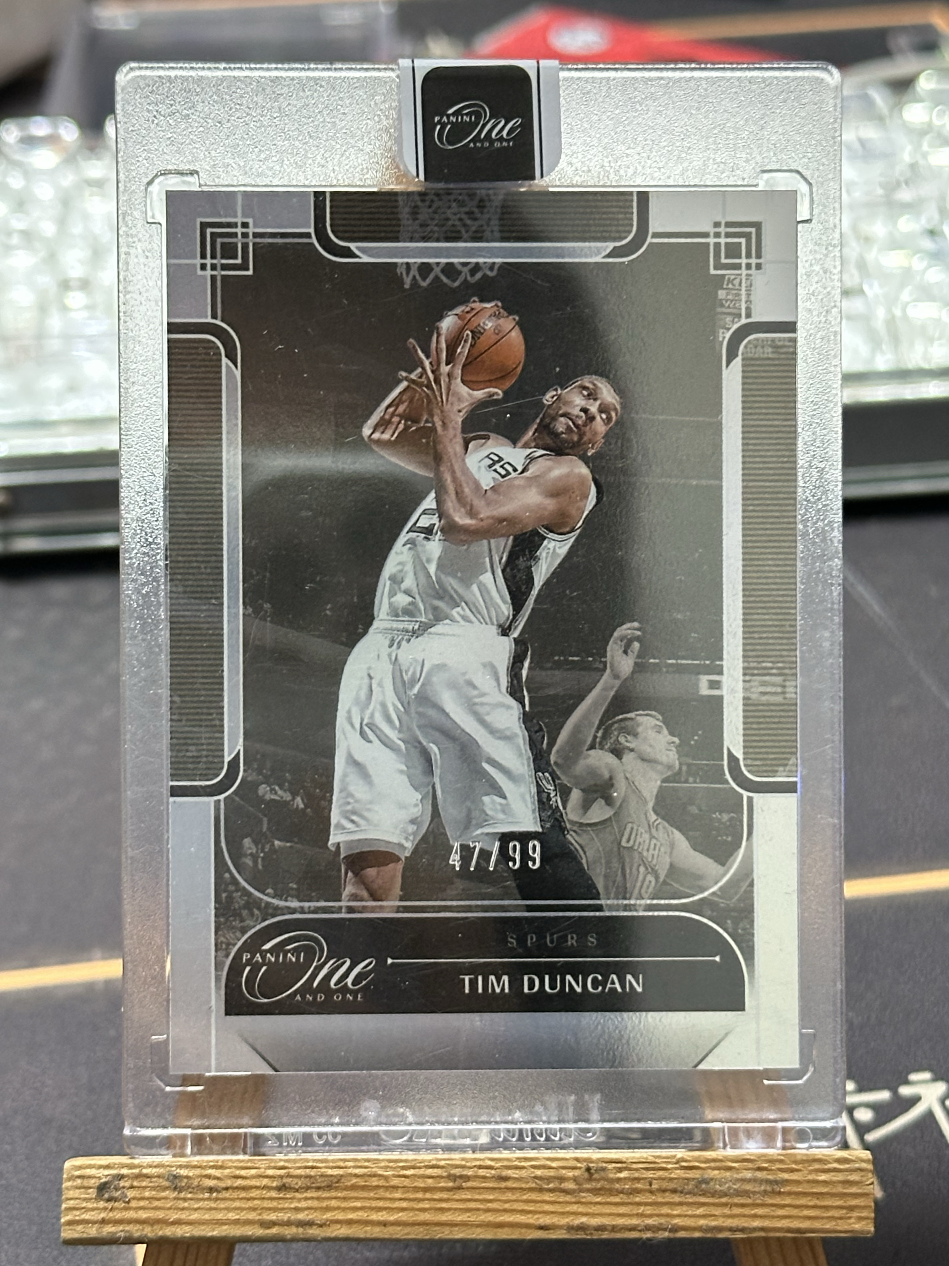 【八爪鱼拍卖🐙免手续费】2023-24 Panini One and One Tim Duncan 马刺 蒂姆 邓肯 /99编 银折 base 折射 原封砖