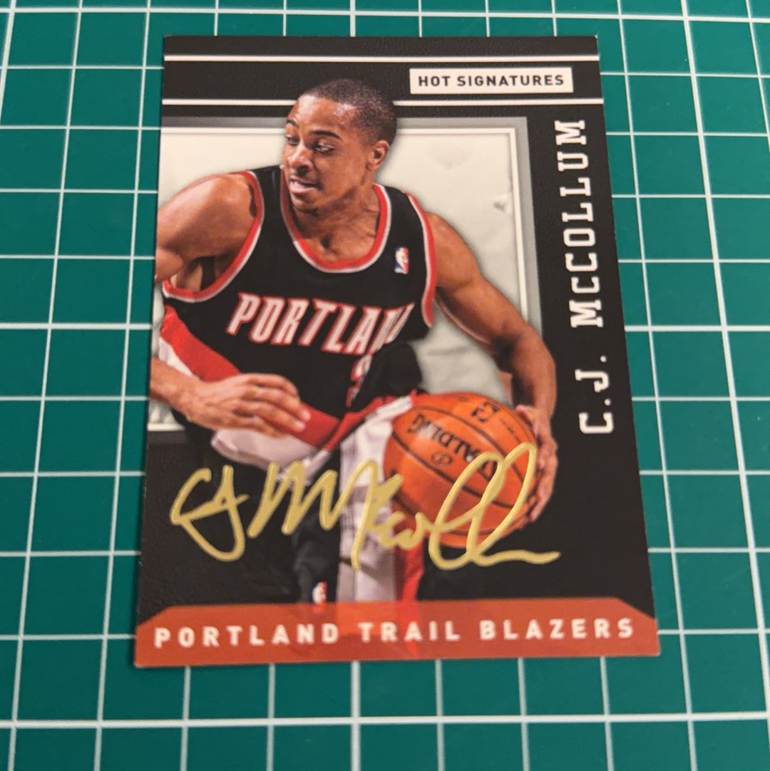 2014-15 Panini Americana CJ McCollum S.p.a.CJ麦科勒姆 金签卡 签名 签字 烫金印签 十年老卡 绝版卡 稀有大比例