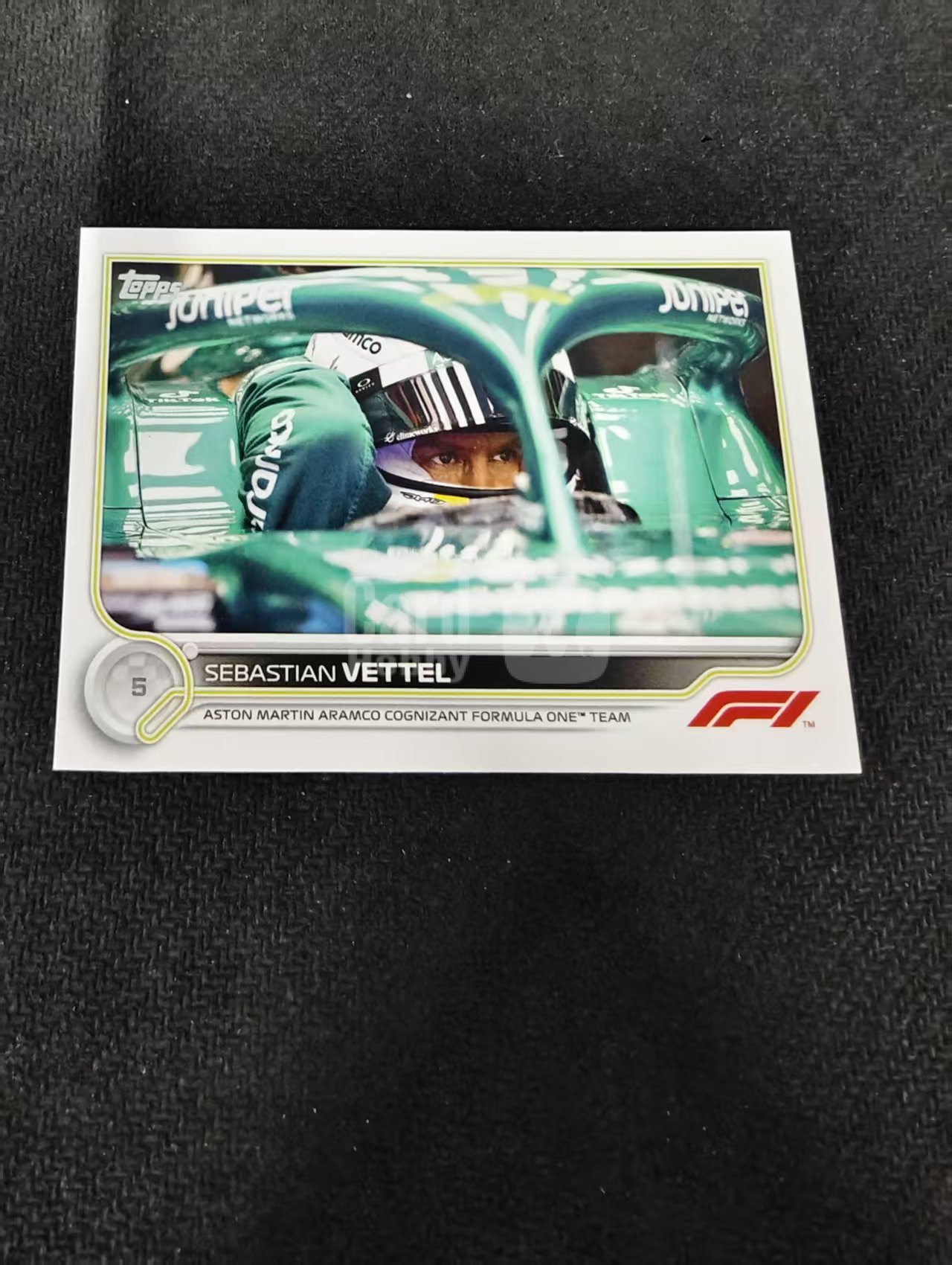 2022 Topps Chrome F1 Sebastian Vettel 阿斯顿马丁 赛巴斯蒂安 维泰尔 维特尔 划痕 边角瑕疵 @11