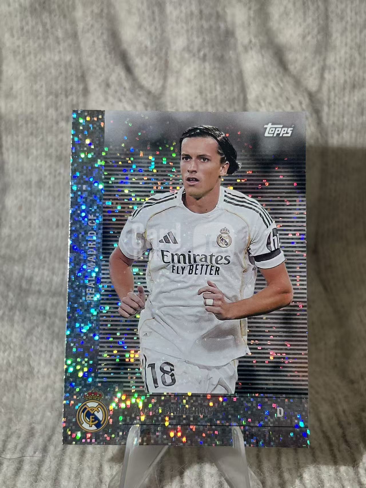 2024 Topps UEFA Champions League Alvaro Carreras 阿尔瓦罗・卡雷拉斯 - 皇家马德里、西班牙,皇马年轻后卫,碎点闪折