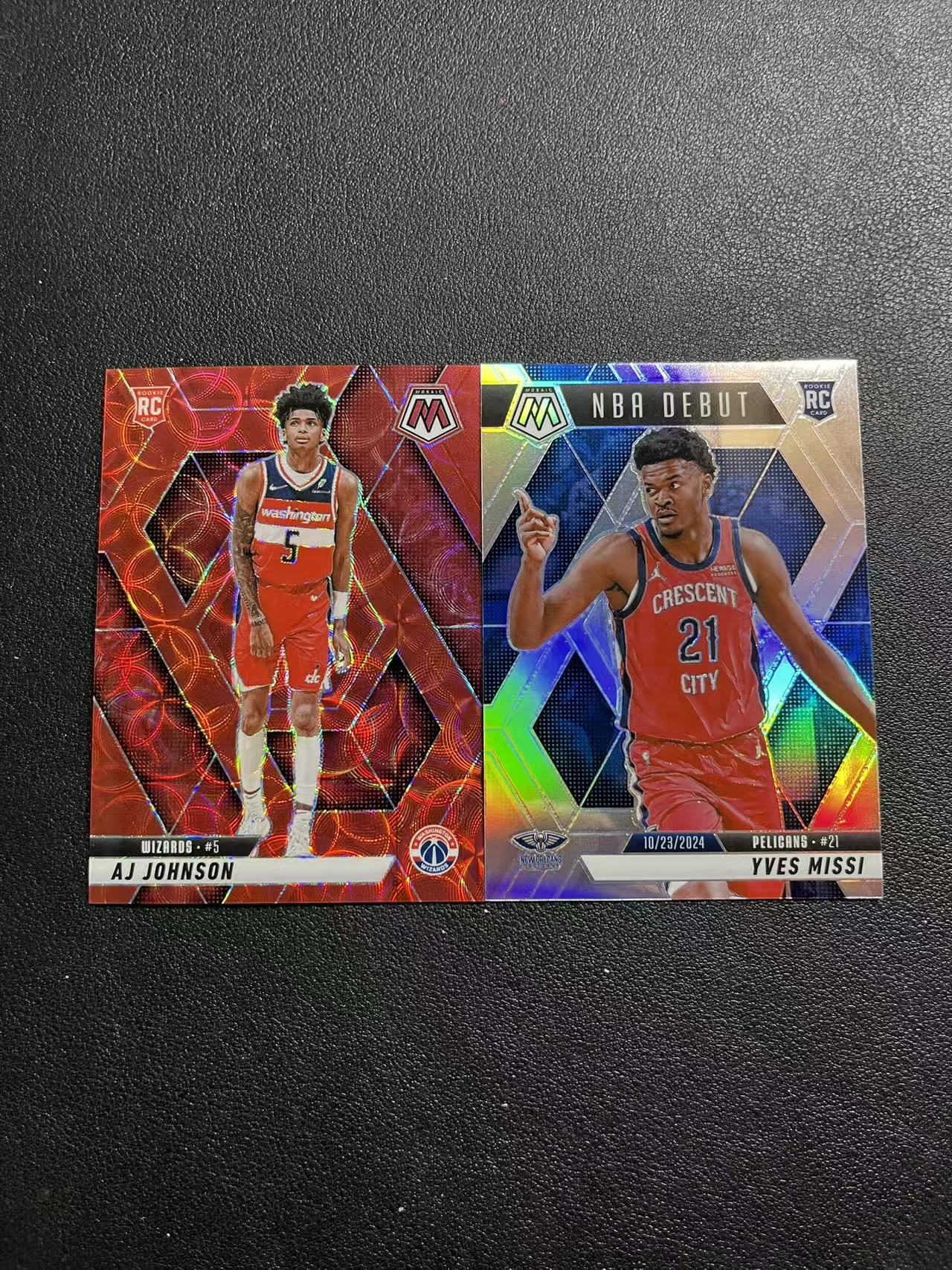 2024-25 Panini Mosaic AJ Johnson RC 马赛克 AJ 约翰逊 米西 新秀 75编 红圈圈折 折射 卡品如图 榊