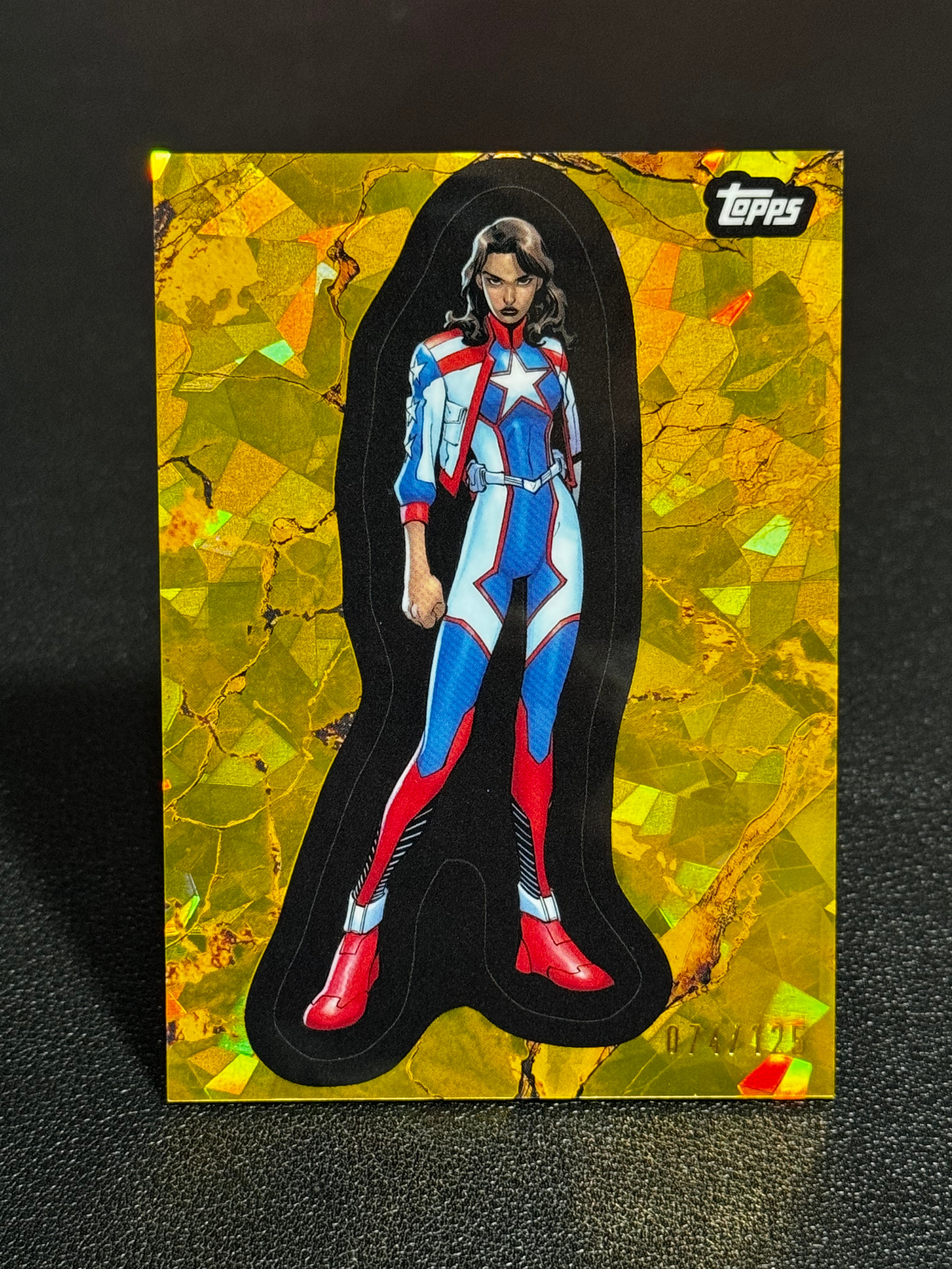 2025 Topps Marvel (MCU) Comic Book Heroes 1975 黄金年代 漫威 金折 碎冰折 125编 America Chavez 美队女士 #102 LWDG