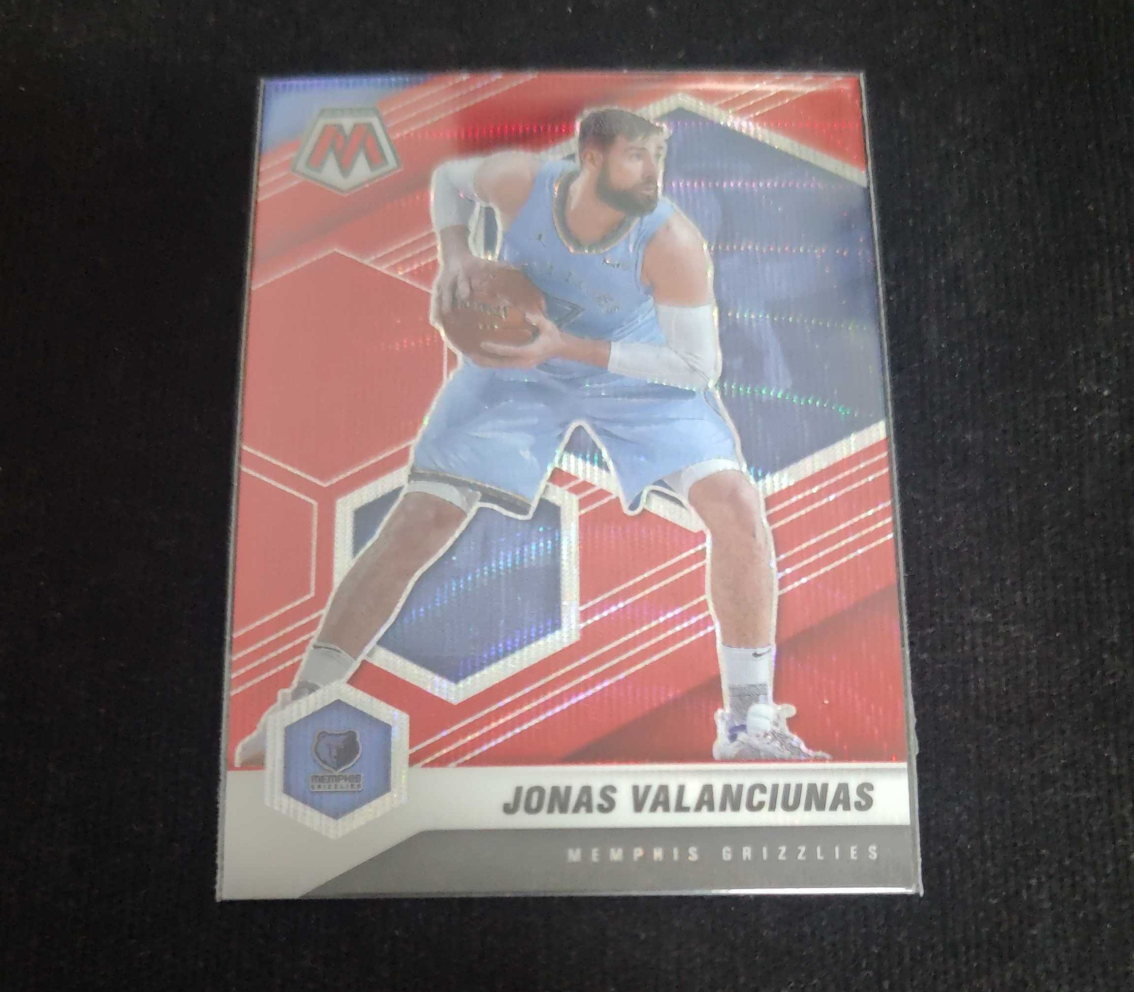 2020-21 Panini Mosaic Jonas Valanciunas 马赛克 瓦兰丘纳斯 灰熊 红波纹折 折射