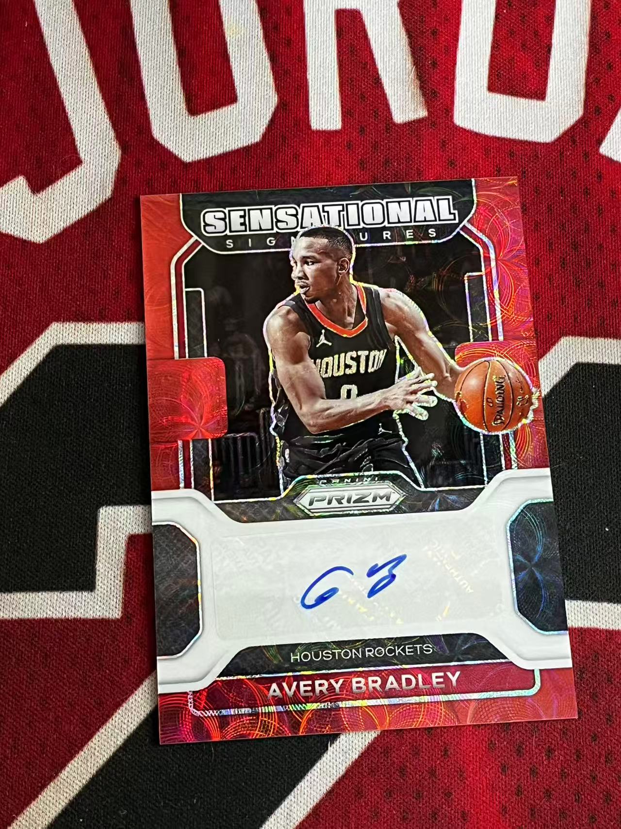 【接寄拍费率低至5%含卡淘手续费】2021-22 PANINI PRIZM PZ系列 火箭 艾弗里布拉德利 签字卡 SS签 红圈圈折 折射 专收凑套必备【烂臭嘴拍卖】