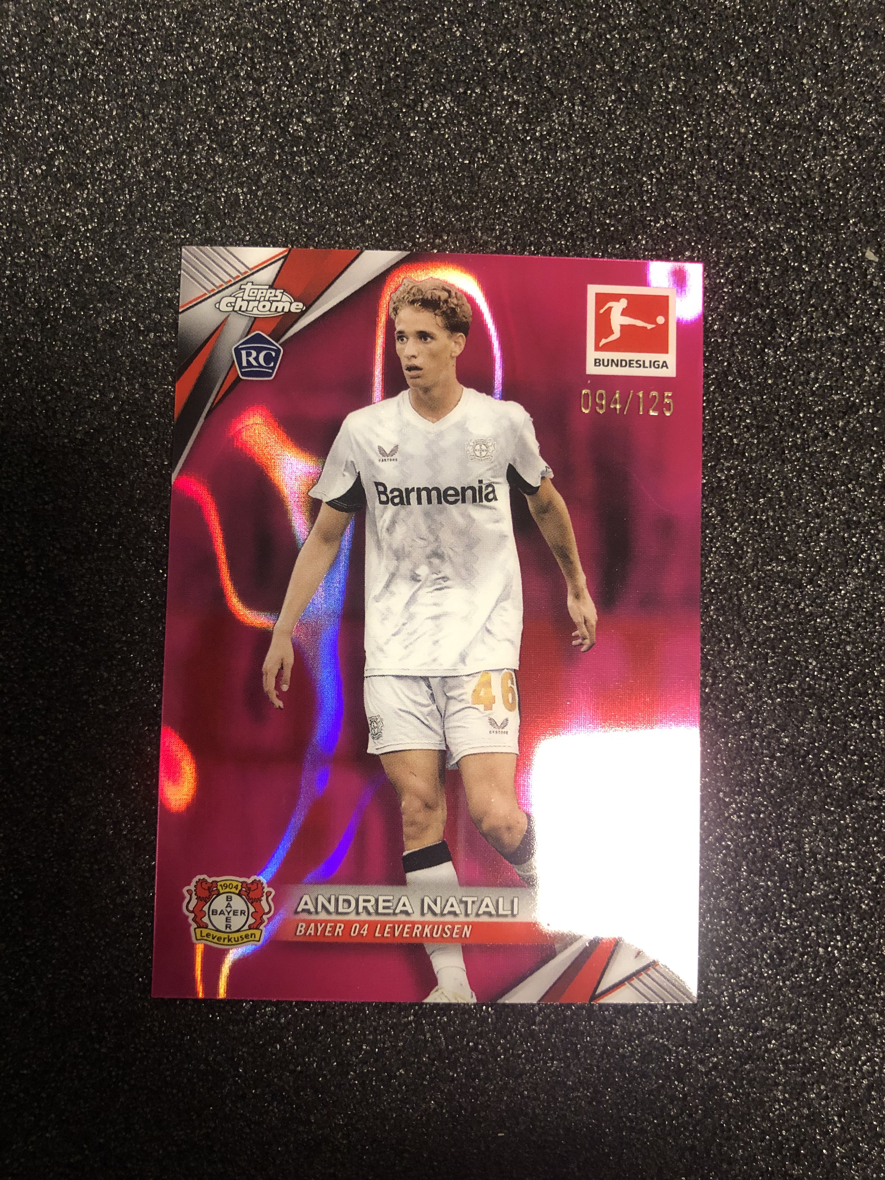 2024-25 Topps Chrome andrea natali RC 德甲tc 纳塔利 意大利 勒沃库森 未来可期 125编 洋红熔岩折 094/125 卡品如图 凑套收藏必备