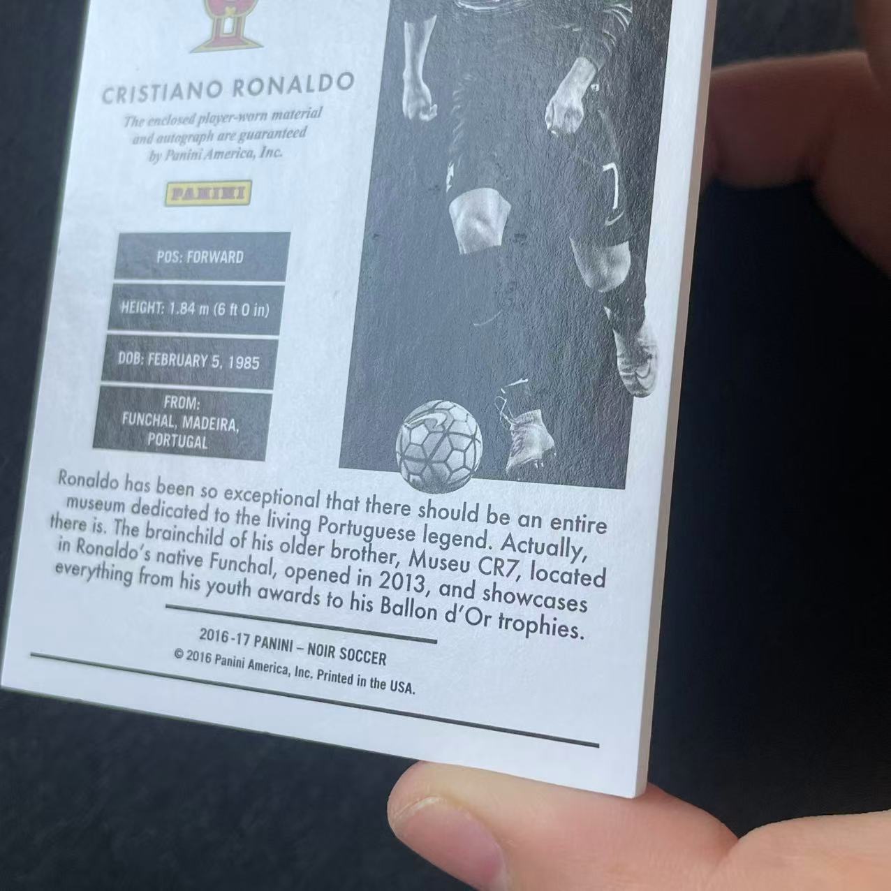 【德基拍卖】2016-17 Panini Noir Cristiano Ronaldo 元年诺尔 葡萄牙 C罗 克里斯蒂亚诺 罗纳尔多 落场球衣物料 卡签 签字 湖水蓝 One of One 1/1编 收藏必备 卡品如图 Andy9-3