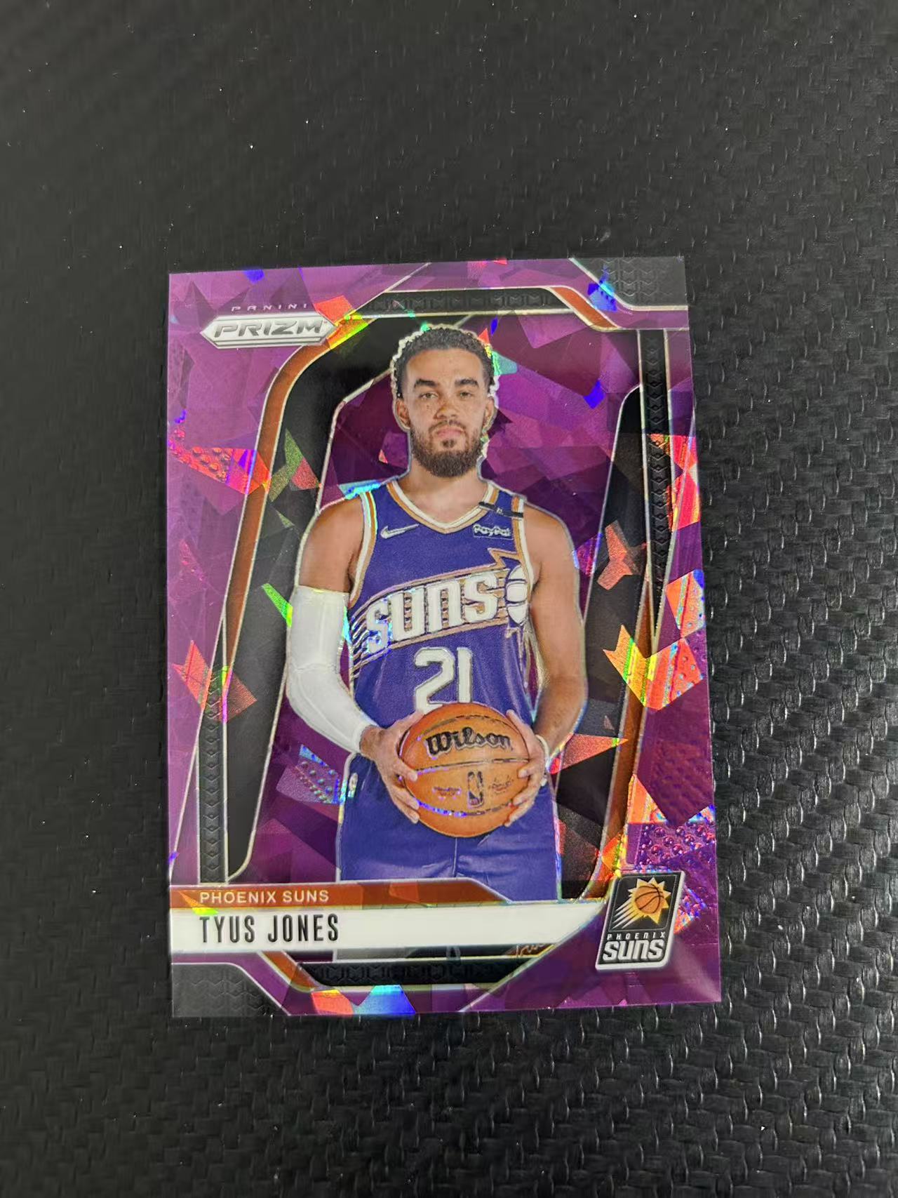 2024-25 Panini Prizm Tyus Jones #207【灯灯拍卡】 pz 太阳 泰尔斯 琼斯 紫碎冰折 折射 010/149编 收藏必备【雪茄】