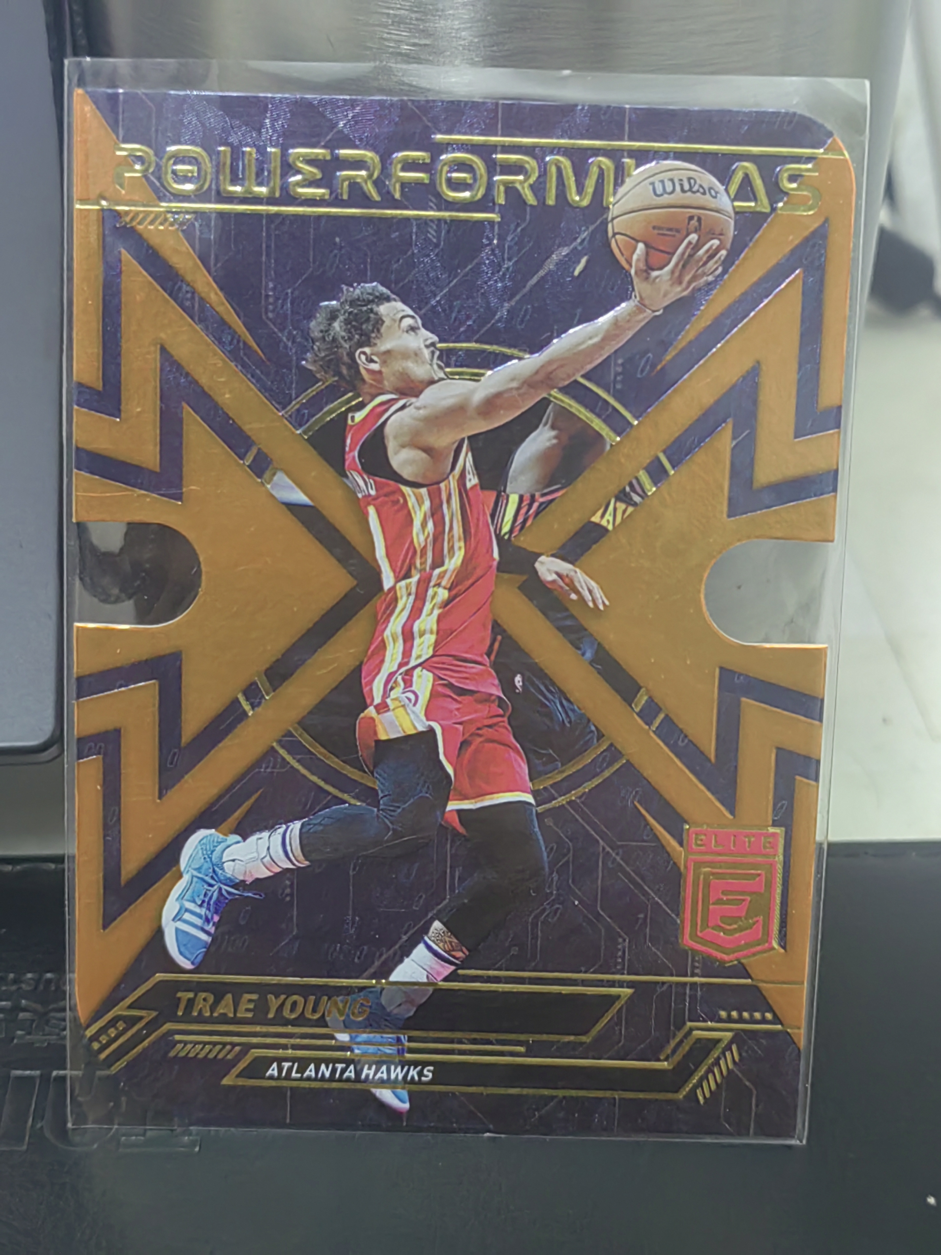 2022-23 Panini Donruss Elite Trae Young 杜蕾斯 精英 橙折 异形 异形切割 特雷 杨 老鹰 篮 白边白角 不保卡品 卡品如图