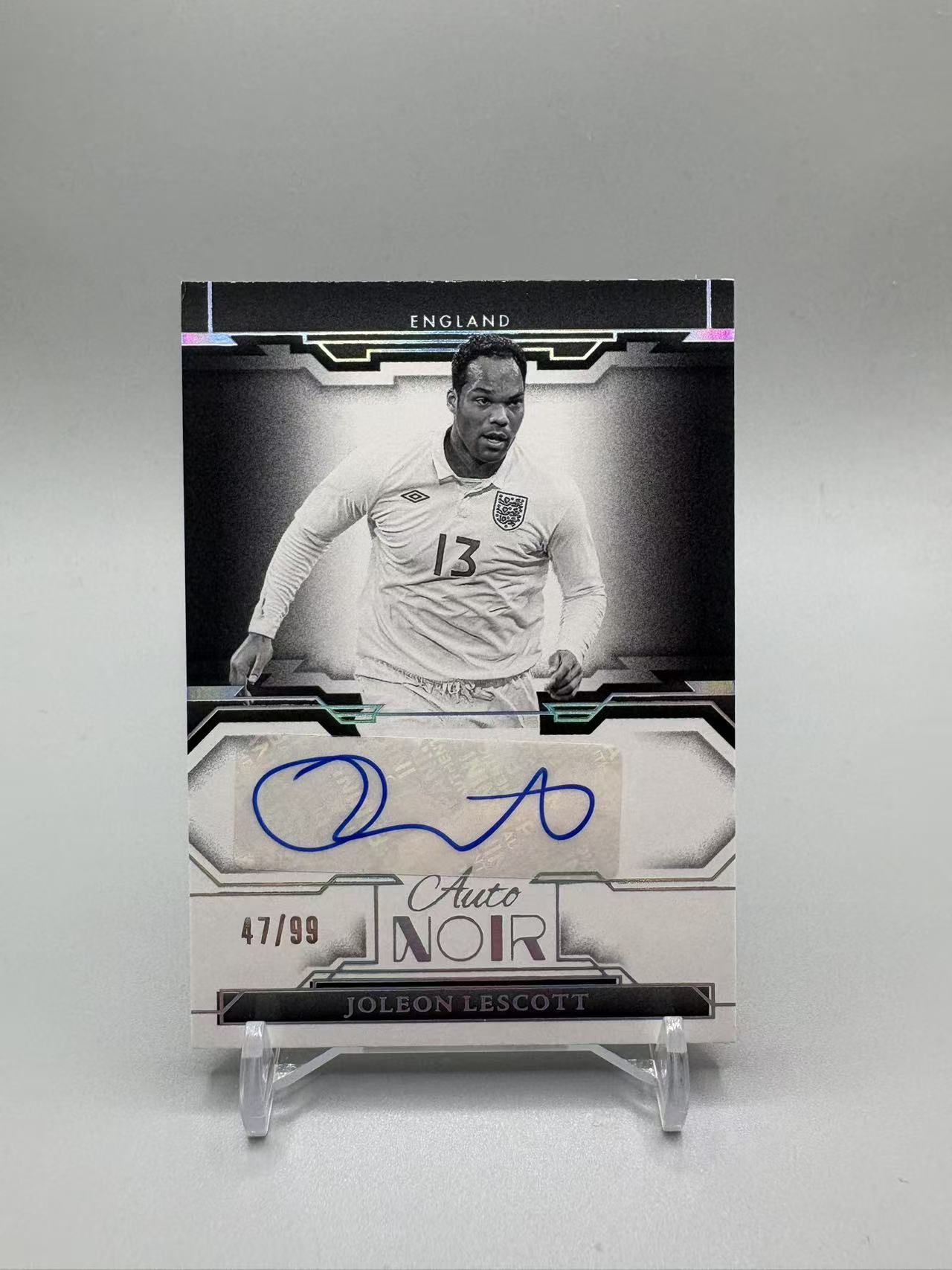 2024-25 Panini Noir lescott 【灰灰代拍】全新 诺尔 莱斯科特 签字 /99编 曼城 noir签 英格兰 随无