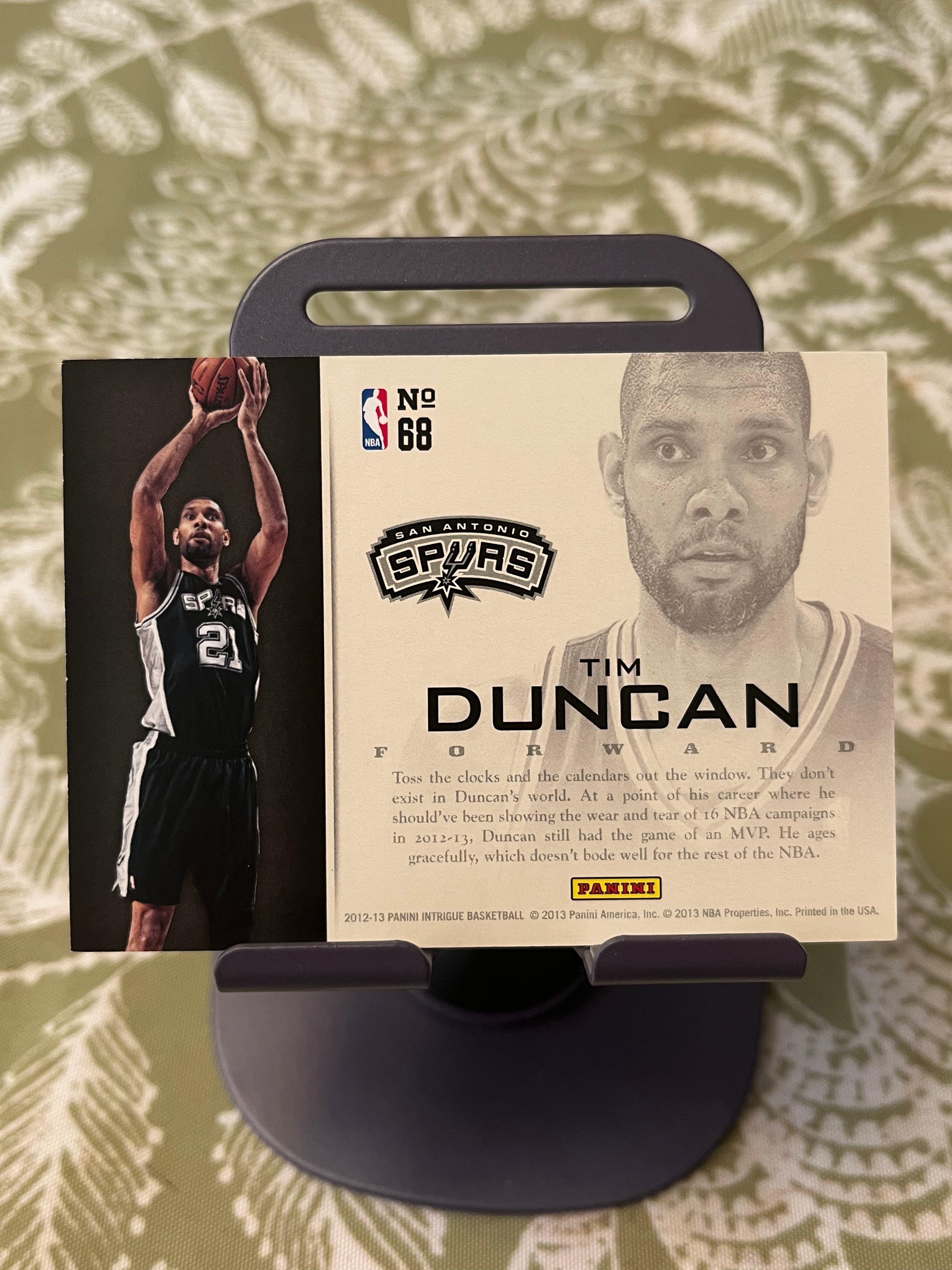 2012-13 Panini Intrigue Tim Duncan 蒂姆 邓肯 石佛 马刺【折射 银色背景 凑套必备 阴谋系列】【边角瑕疵如图 介意勿拍】#1208