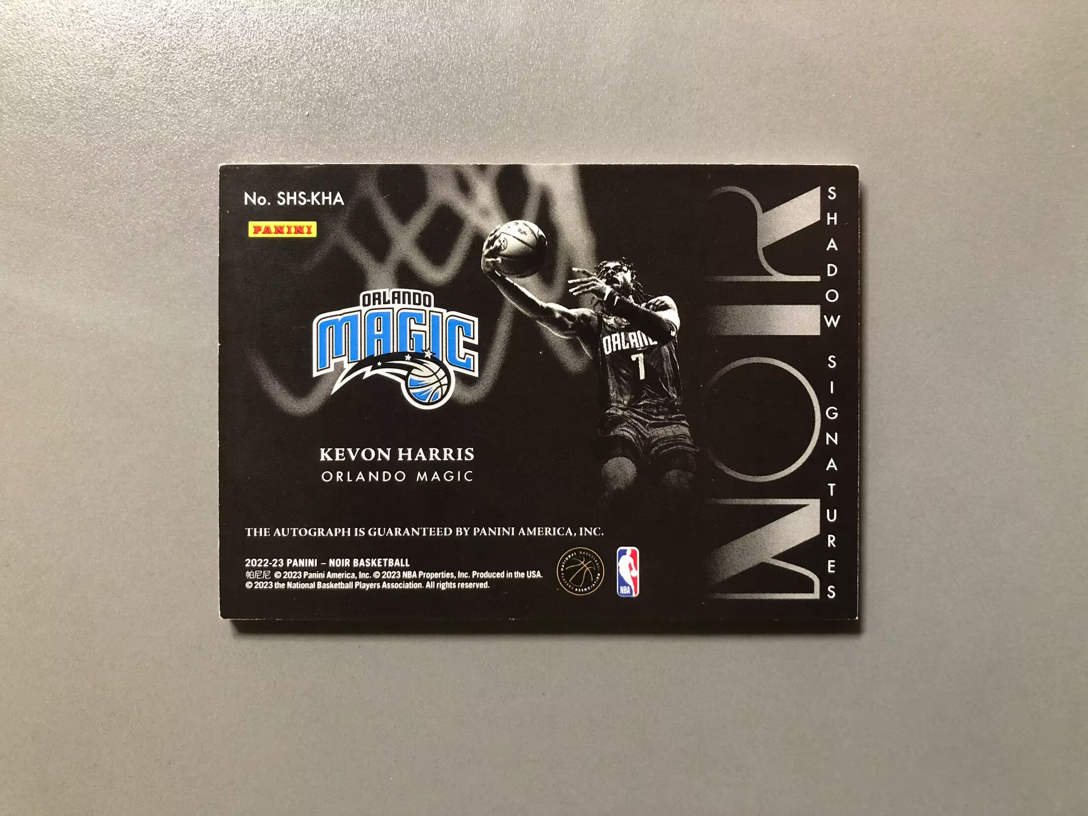 2022-23 Panini Noir Kevon Harris RC 凯文·哈里斯 魔术 新秀 RC 签字 卡签 新秀签 影子签 Shadow 金版 10编 实卡好看 卡品如图 可累计 KH006