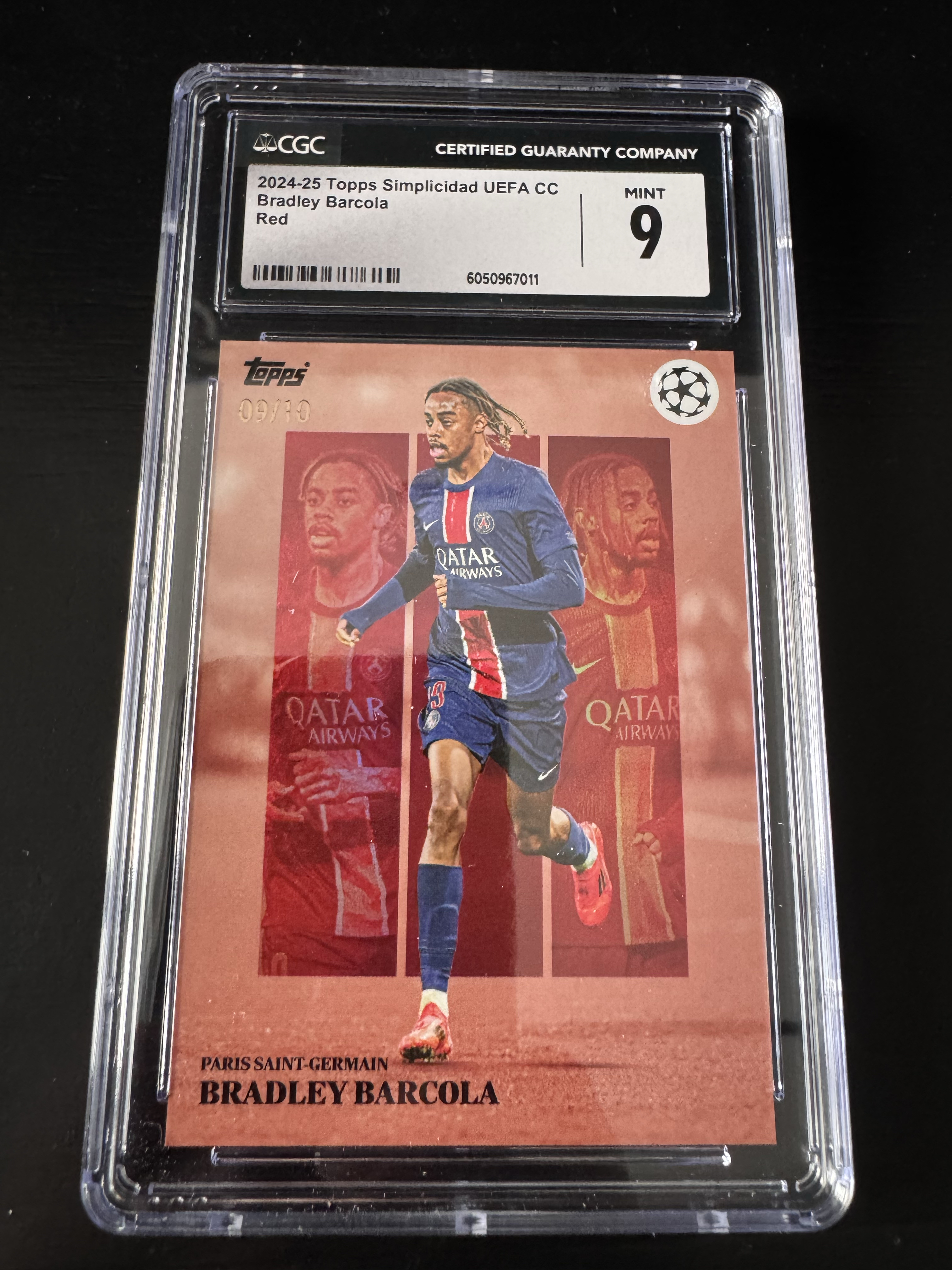 曌2025 Topps simplicidad Bradley Barcola 欧冠 极简 法国 巴黎 大妖 9/10编 红折 布拉德利 巴尔科拉 巴尔克拉 三头特卡 CGC9分 MJ002O