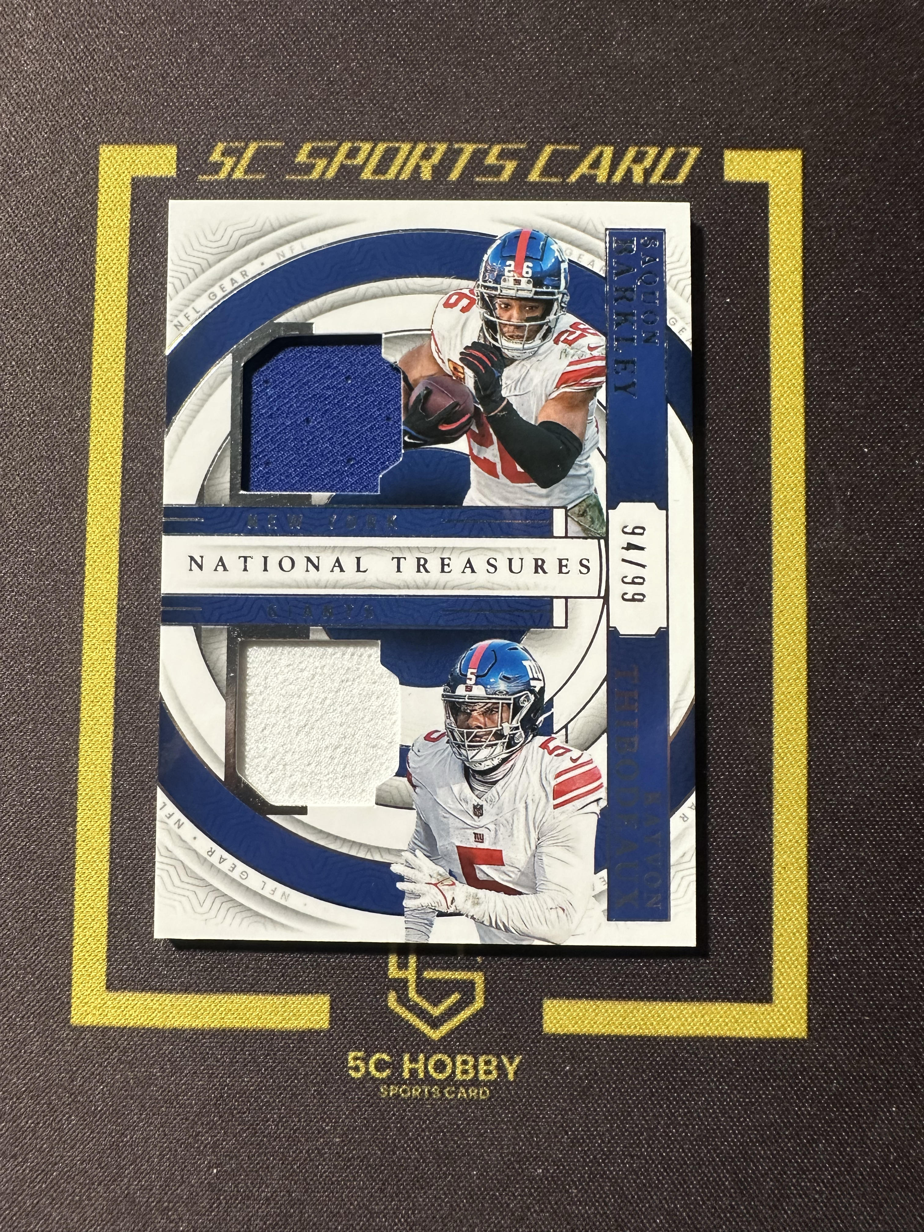 【主演出卡】 2023 panini 国宝 national treasures 橄榄球 巨人队 双窗球衣 腿哥 Saquon Barkley & Kayvon 球衣 94/99