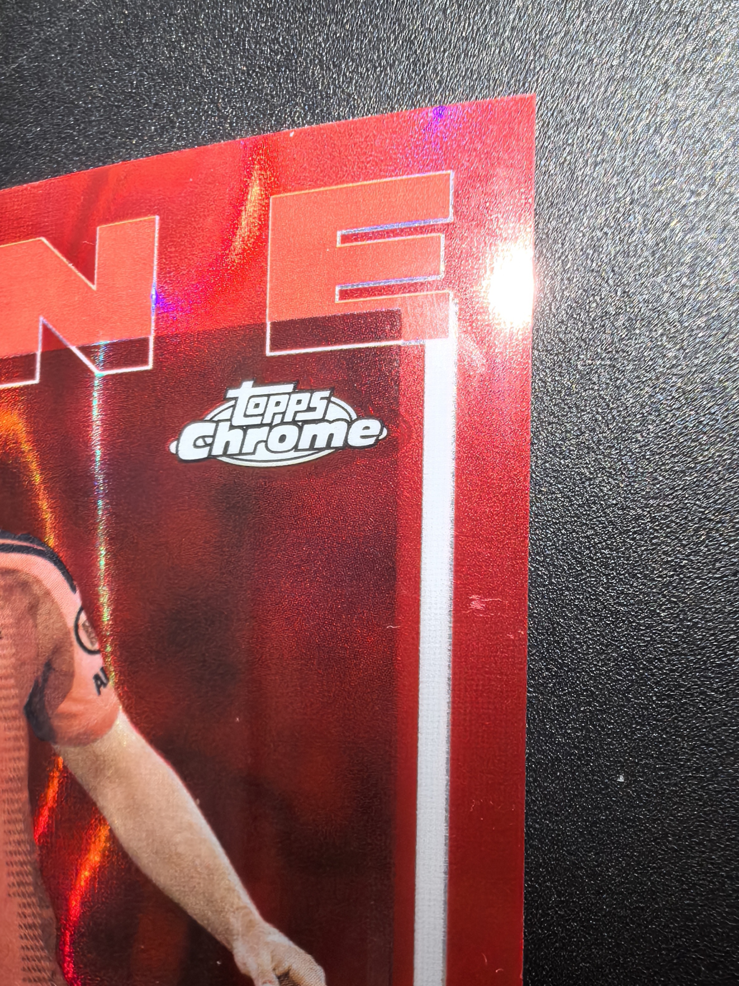 2025 Topps Chrome Harry Kane 【麦考拍卖】m 哈里凯恩 欧冠tc 拜仁慕尼黑 FC bayern munchen 红熔岩折射 超低编限量/5编 微瑕如图