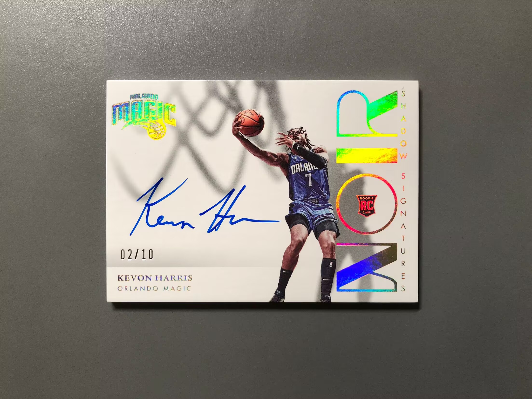 2022-23 Panini Noir Kevon Harris RC 凯文·哈里斯 魔术 新秀 RC 签字 卡签 新秀签 影子签 Shadow 金版 10编 实卡好看 卡品如图 可累计 KH006