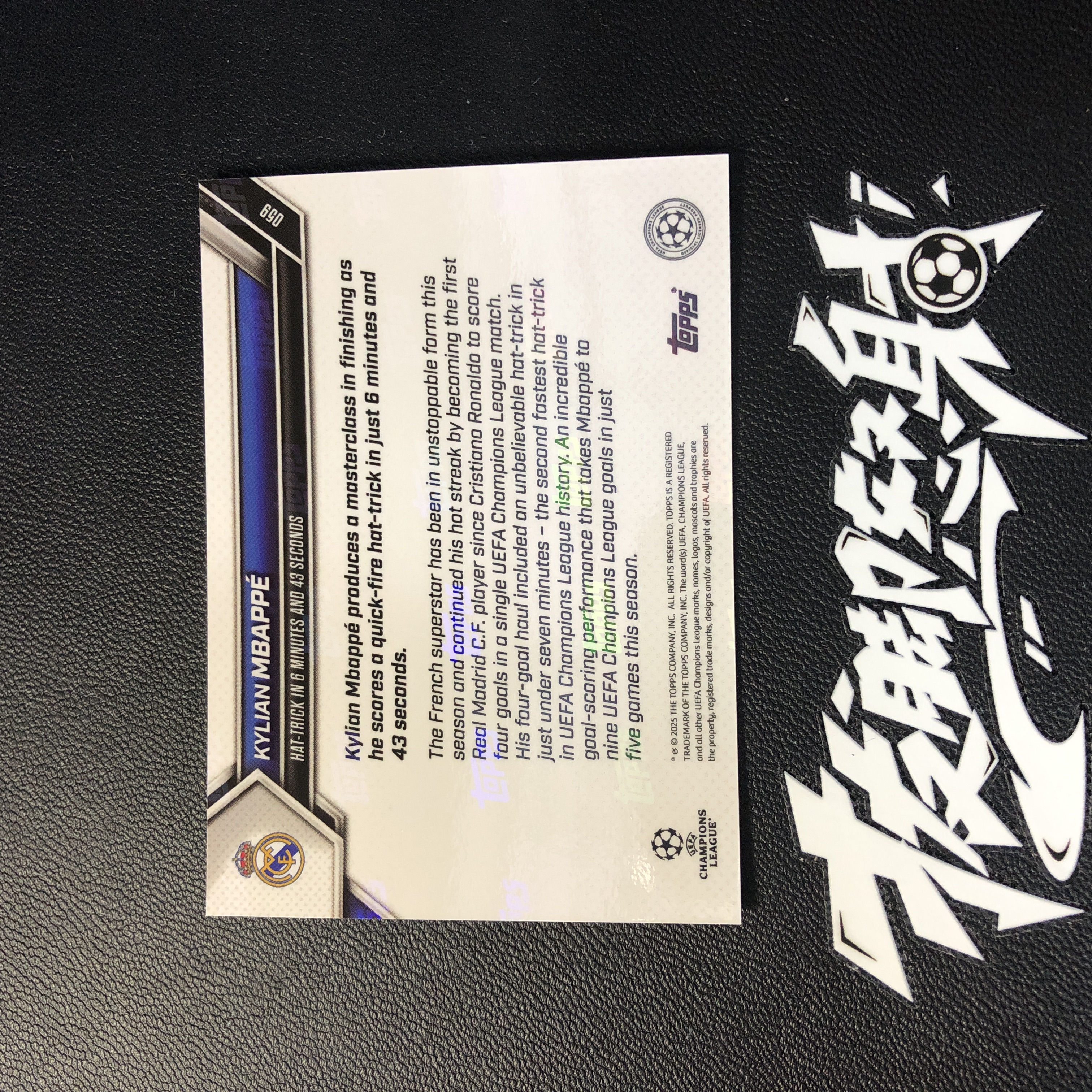 【拔脚代卖】2025 Topps Now UEFA 欧冠 基利安 姆巴佩 Kylian Mbappe 巴黎圣日耳曼 大巴黎 皇马 摩纳哥 6 分 43 秒完成帽子戏法 纪念卡 法国超跑收藏必备 瑕疵如图|拔脚沙漠BH27