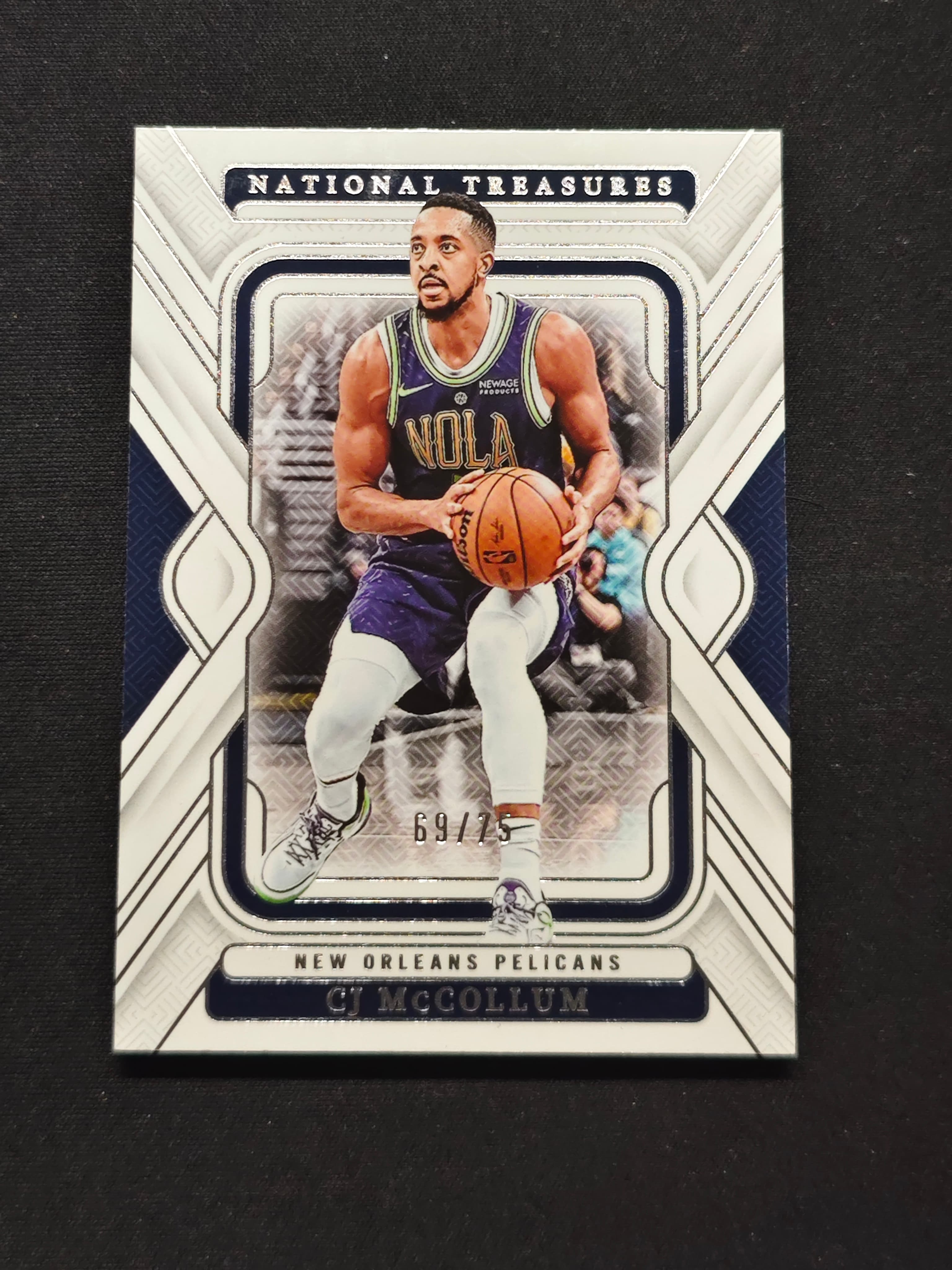 2024-25 Panini NT CJ McCollum RC 【芒果拍卖】国宝 鹈鹕 CJ 麦科勒姆 base /75编 #1125耿鬼3