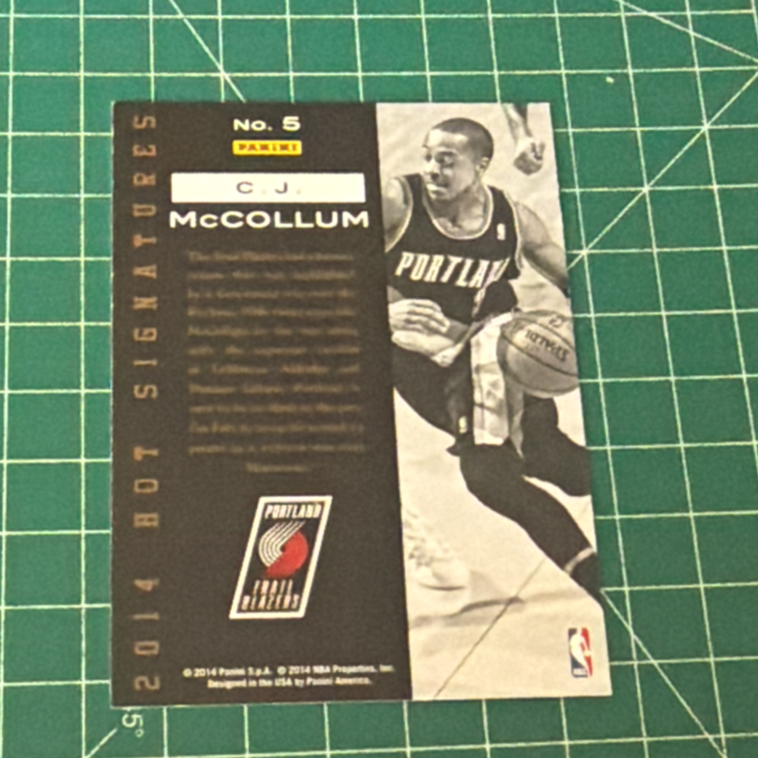 2014-15 Panini S.p.A CJ McCollum 中雅图/中亚图 CJ麦科勒姆 金签卡 签名 签字 金色印签 特卡 老卡 绝版卡 稀有大比例