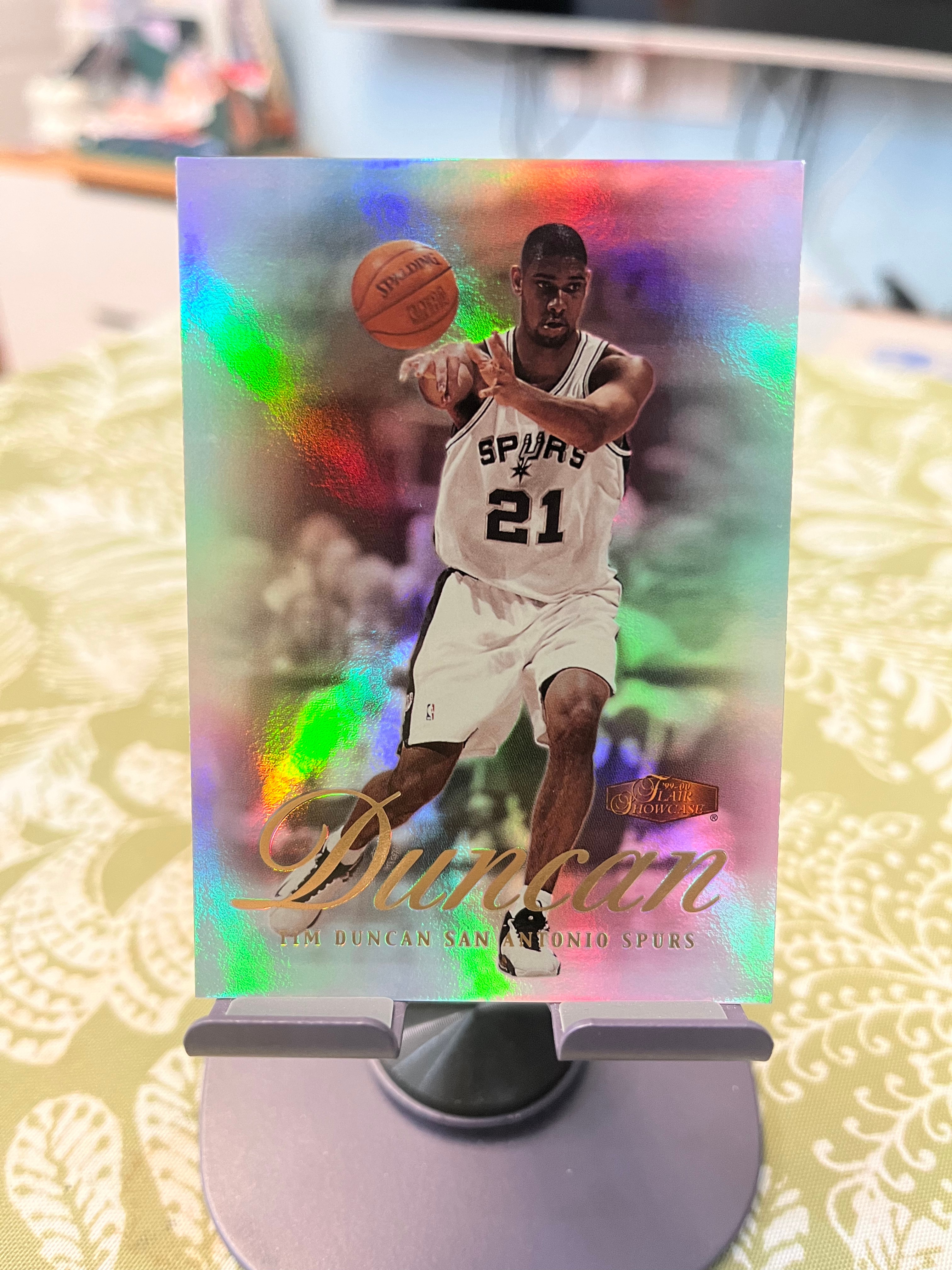 2000 Fleer 老卡 老特 Tim Duncan 蒂姆 邓肯 石佛 马刺【折射 实卡超闪 FLAIR SHOWCASE】【边角瑕疵如图 介意勿拍】#1051