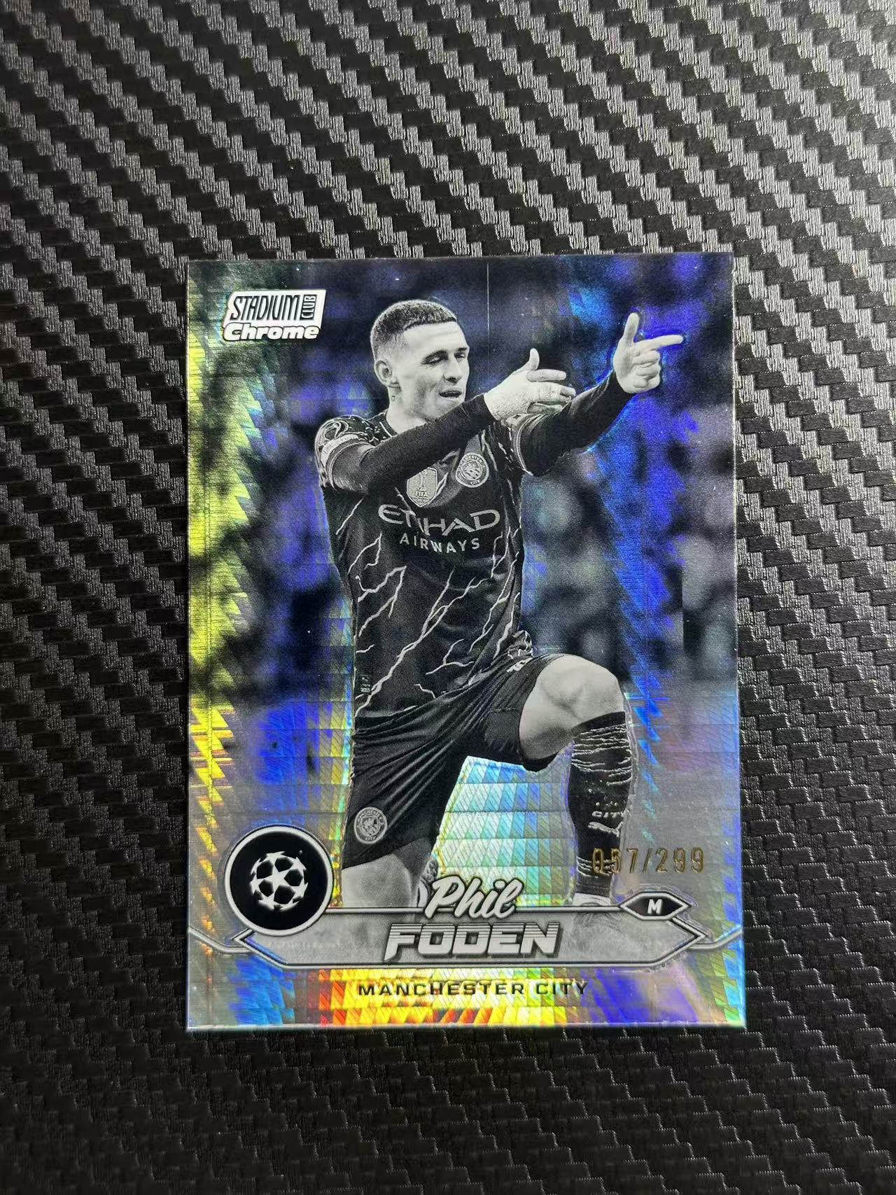 2024 Topps Stadium Club Chrome Phil Foden 欧冠 竞技场 菲尔 福登 英格兰 曼城 太子 057/299编 黑白棱镜折 卡品如图 拍前必看描述