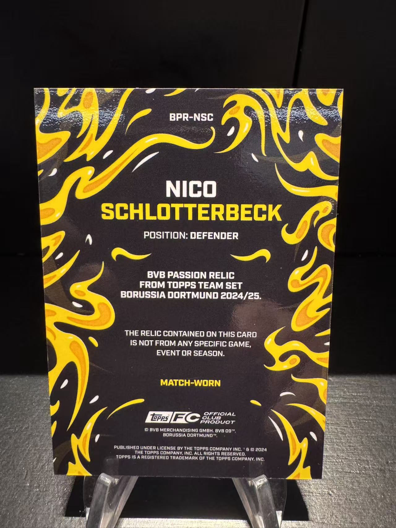 龖 2024 Topps Nico Schlotterbeck 多特蒙德队盒 多特蒙德 尼科 施洛特贝克 球衣 物料 patch 折射 101/250编 卡品如图 收藏必备 MJ002M