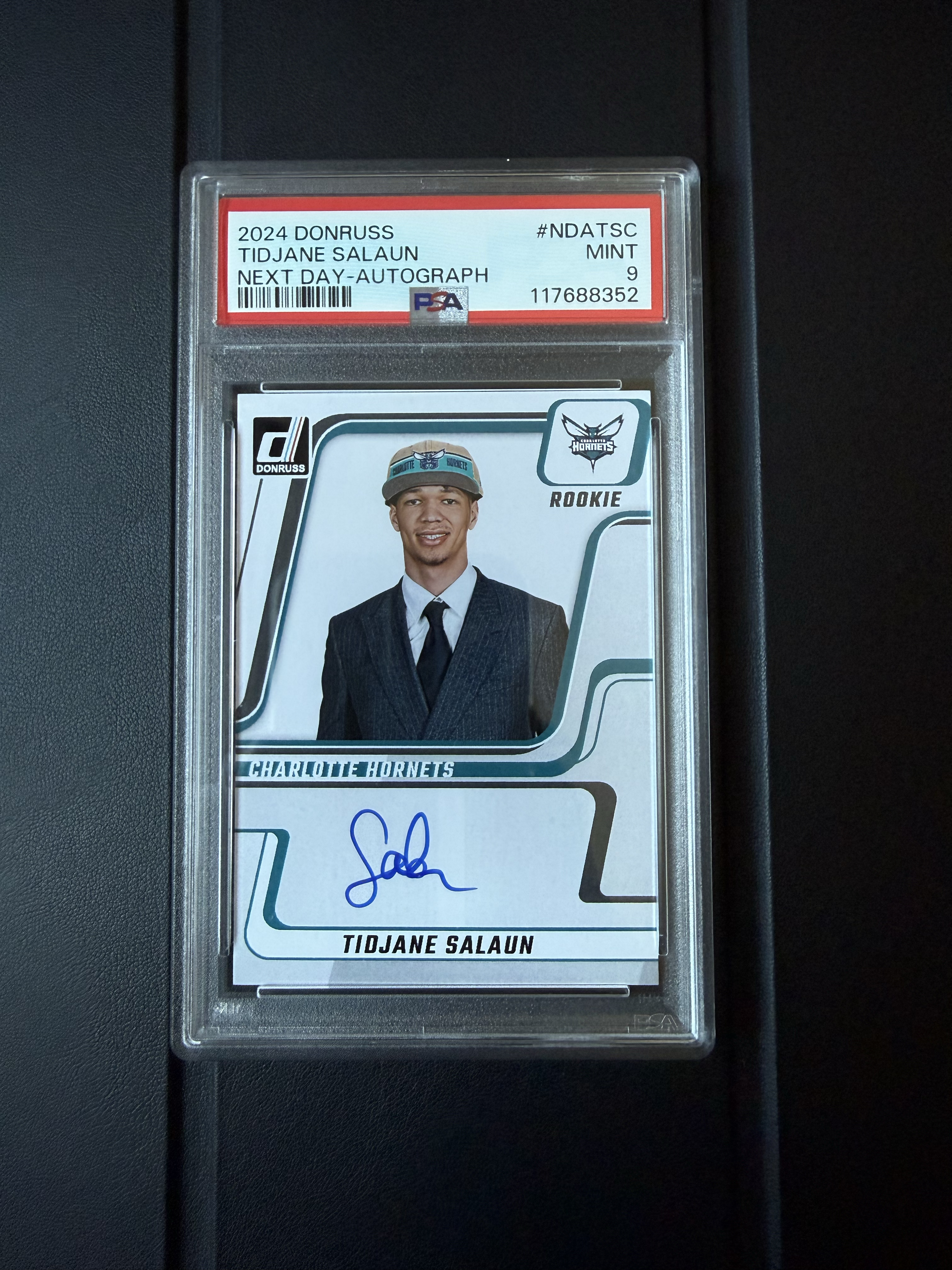 2024-25 Panini Donruss Tidjane Salaun RC 杜蕾斯 黄蜂 提贾尼 萨隆 新秀 签字 卡签 明日签 大比例SSP Next Day psa9 三球队友