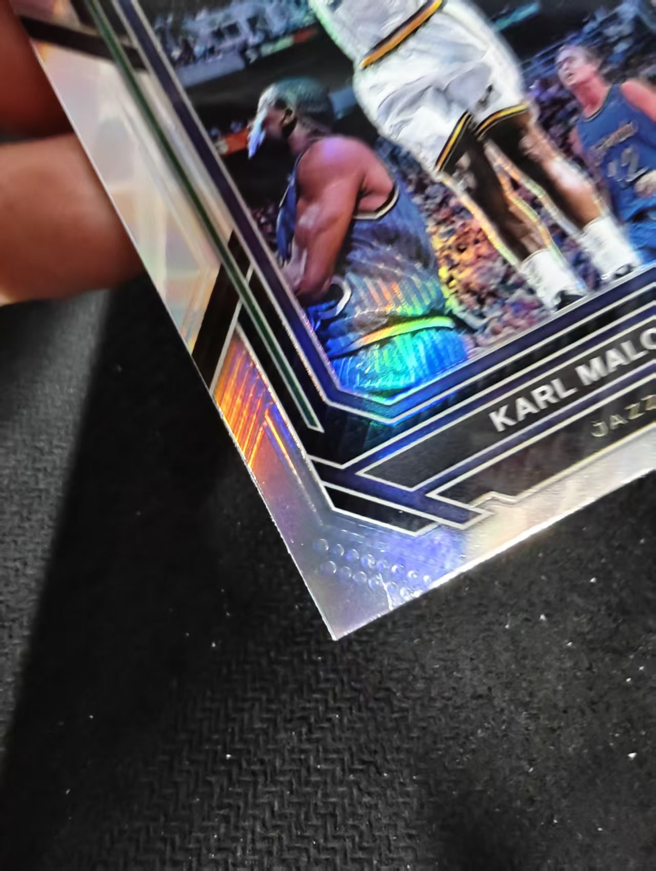 2022-23 Panini Prizm Karl Malone 卡尔 马龙 爵士 银折 PZ 划痕 边角瑕疵 #284