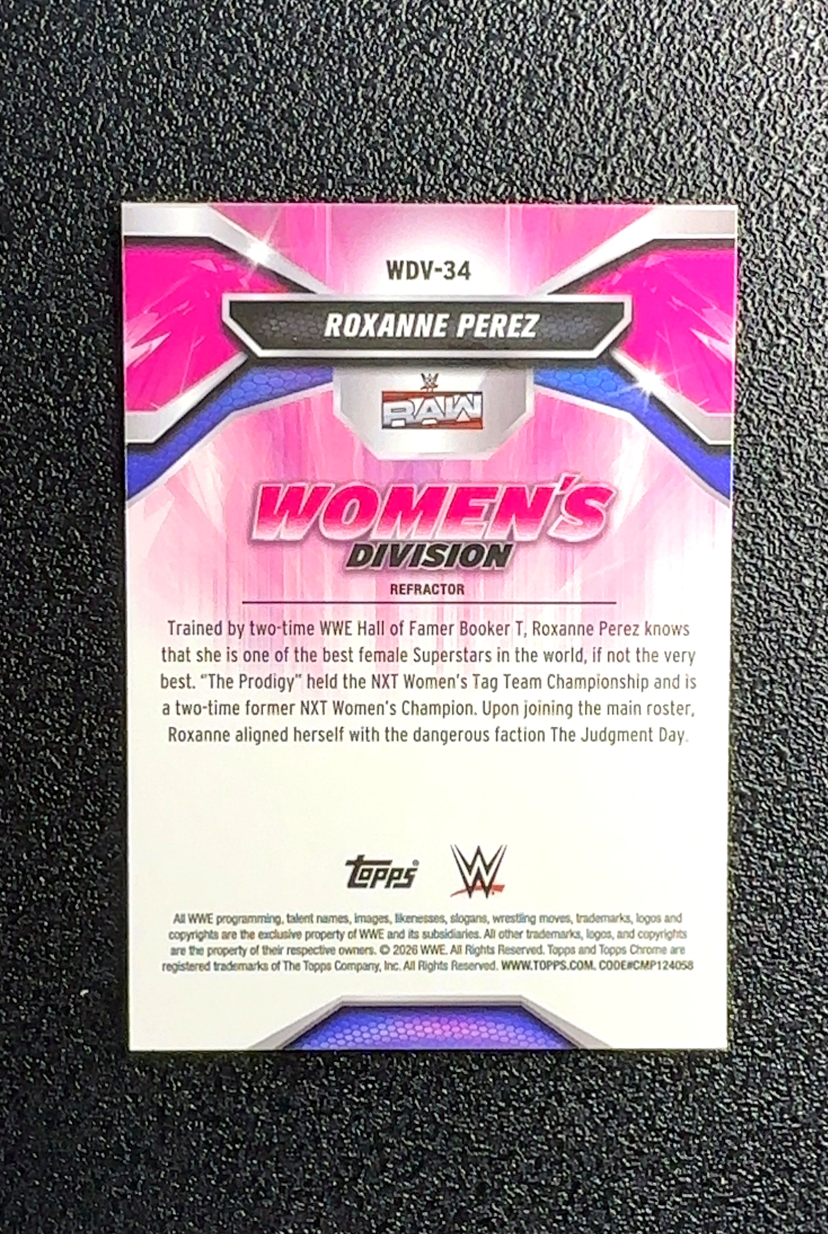 【岛屿拍卖】2025 Topps Chrome Women's Division 女子组 Roxanne Perez 罗克珊·佩雷斯 银折 折射 卡品如图 高价值 #WDV-34 0023#454