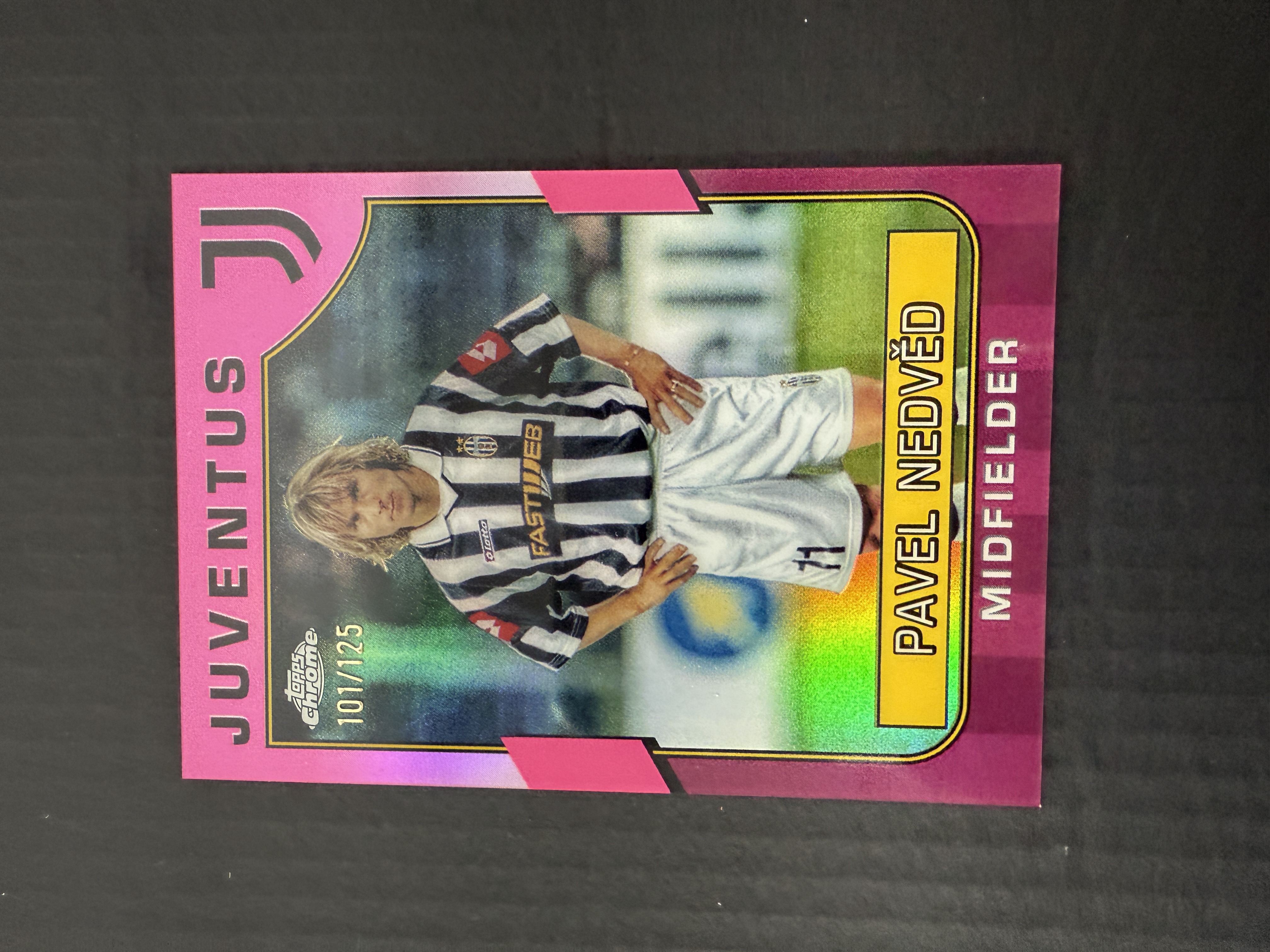 【GOAT山羊拍卖】D哥 2023-24赛季 topps chrome尤文图斯队盒系列 内德维德 粉折 /125 尤文图斯名宿 品相如图