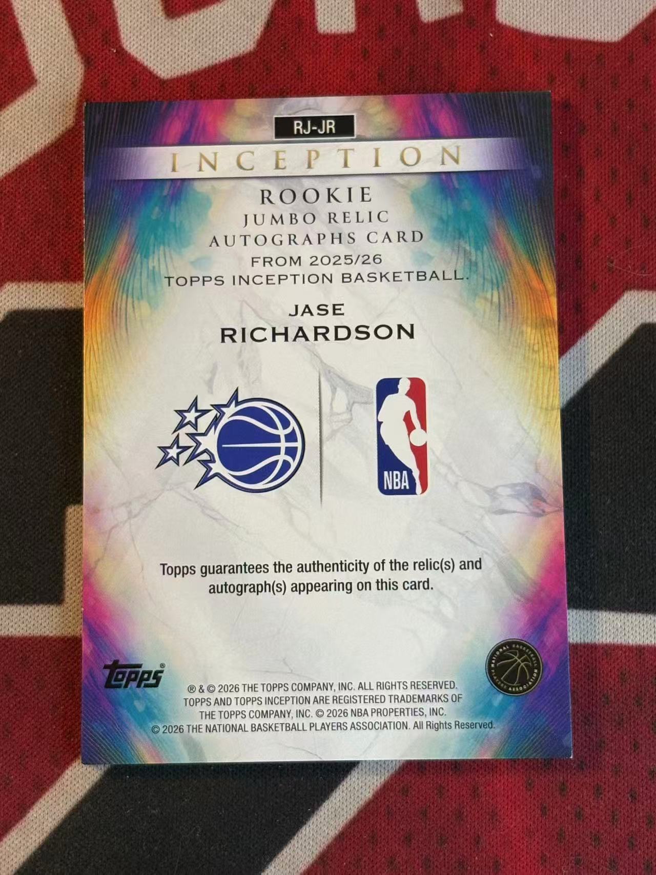 2025-26 TOPPS INCEPTION 盗梦空间 JASE RICHARDSON 魔术 新秀RC 小理查德森 杰斯理查德森 RJA 大窗新秀亲穿落场球衣物料切割卡 衣料实物卡【烂臭嘴拍卖】