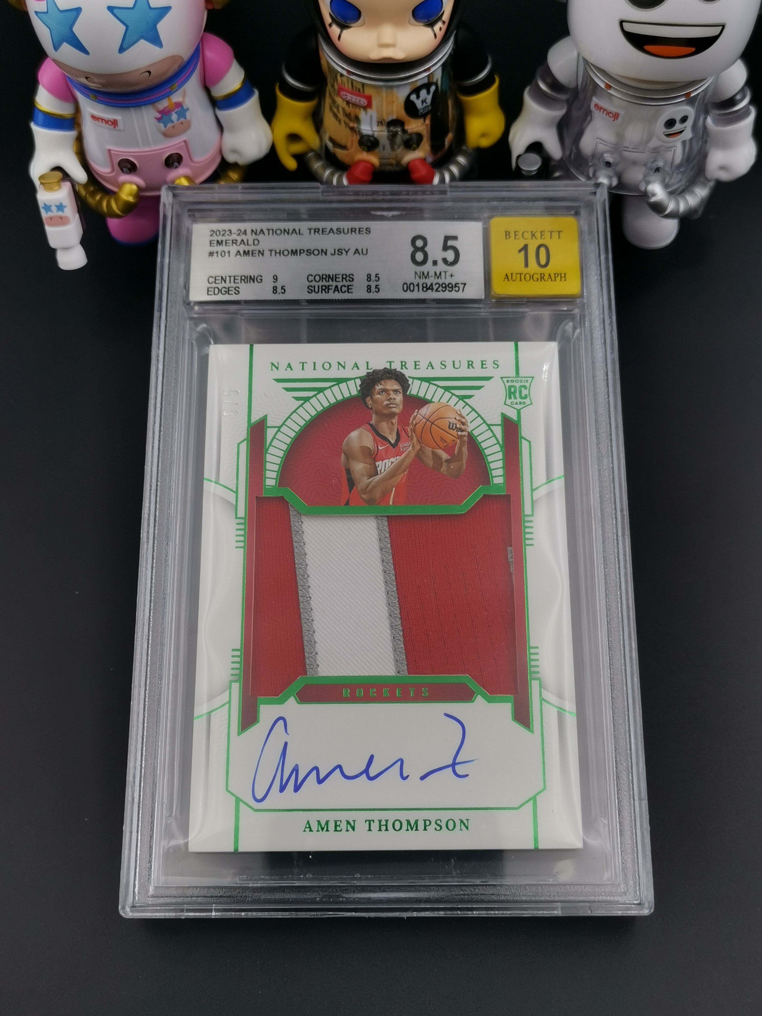 2023-24 National Treasures Amen Thompson RC 【學浪】國寶系列 火箭 新秀 阿門 湯普森 三色球衣暴力切割 簽字 卡簽 綠寶石平行 5/5編 尾編 正RPA BGS8.5/10評級 專收必備 放松