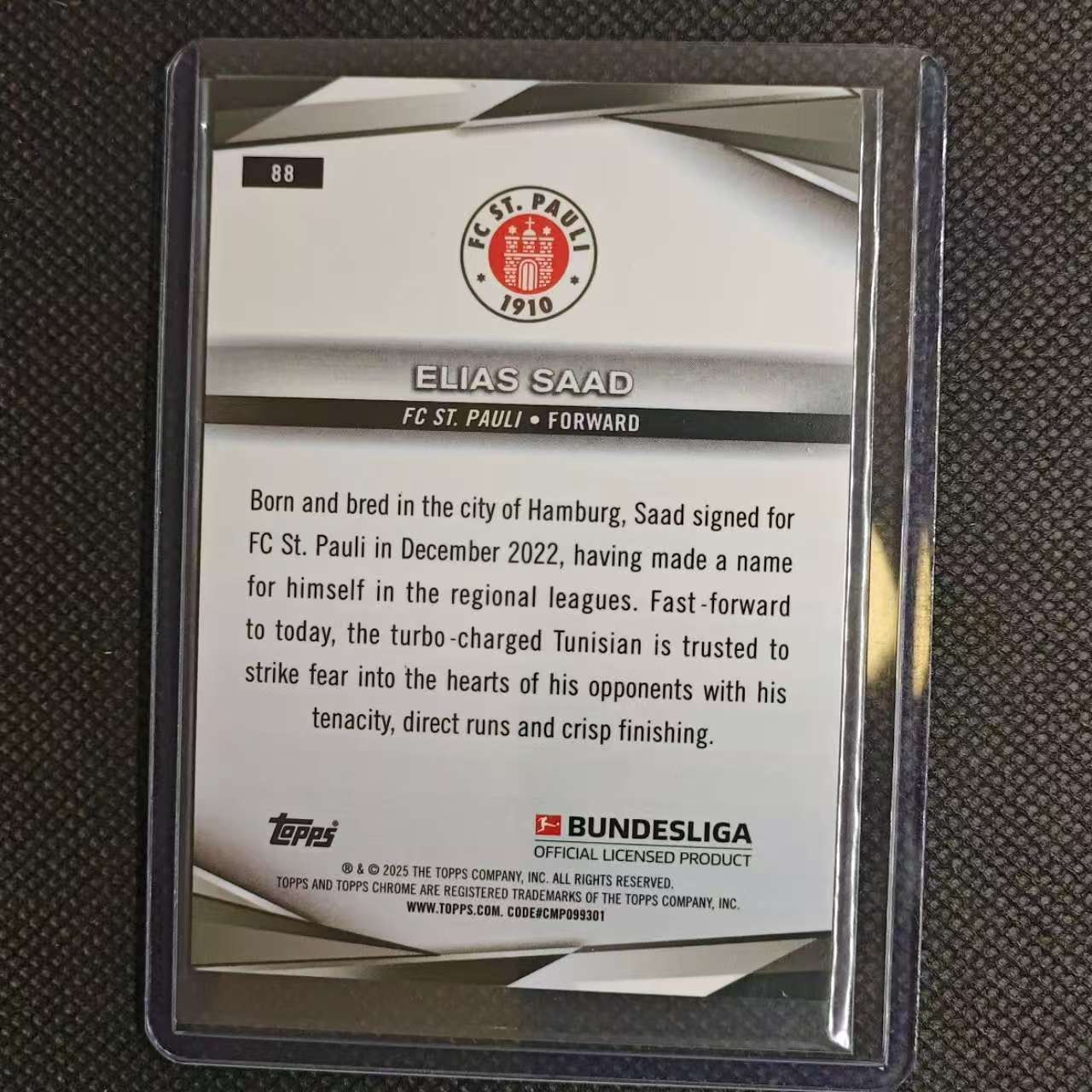 2025 Topps Chrome Elias Saad RC 团长#88德甲蓝宝石 突尼斯 圣保利 埃利亚斯 萨阿德 新秀 99编 绿碎冰折 不保卡品细节看图