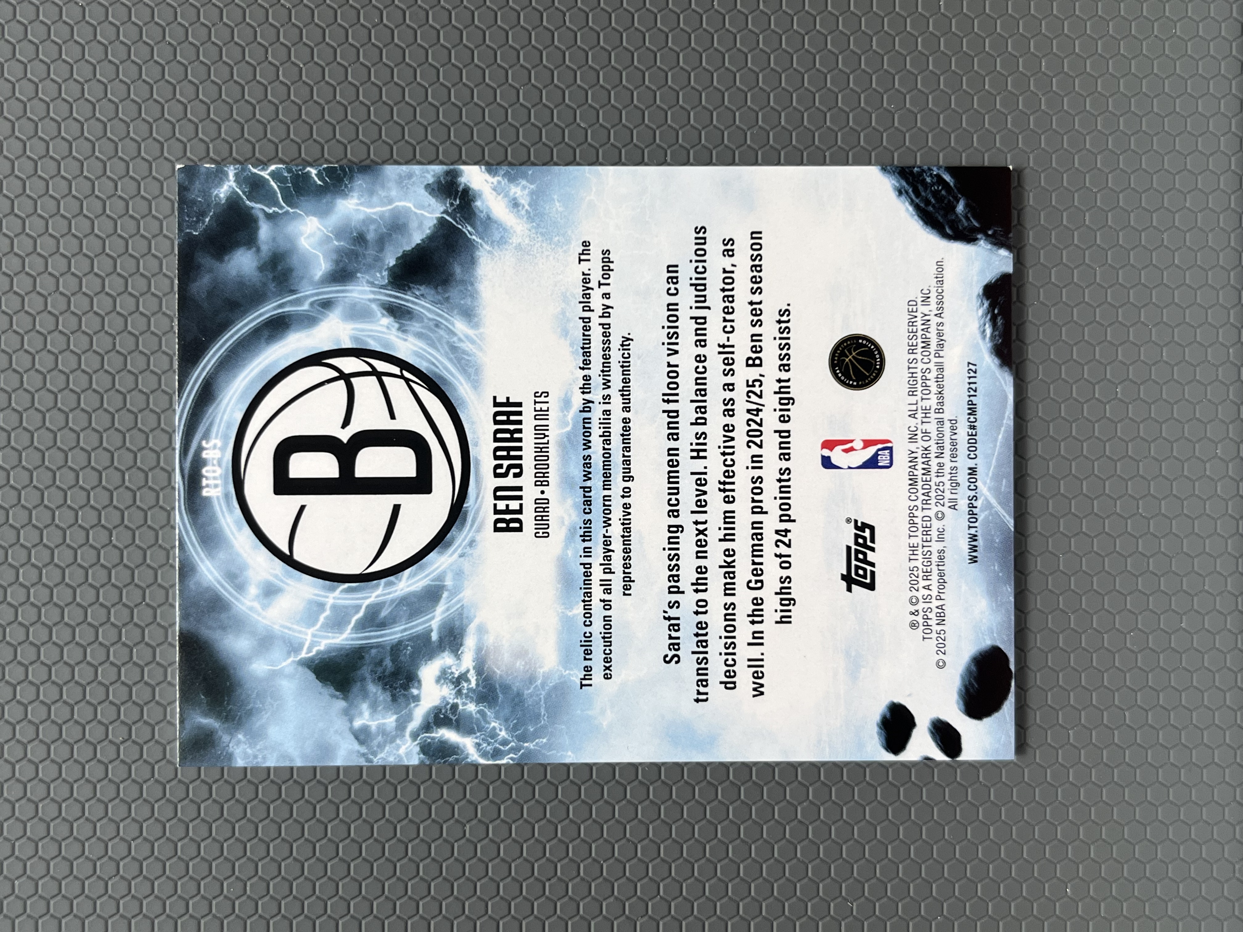 2025 Topps 新秀 本·萨拉夫 BEN SARAF 篮网 RC 限量 50编 球衣切割 物料 特卡 折射 卡品如图-左