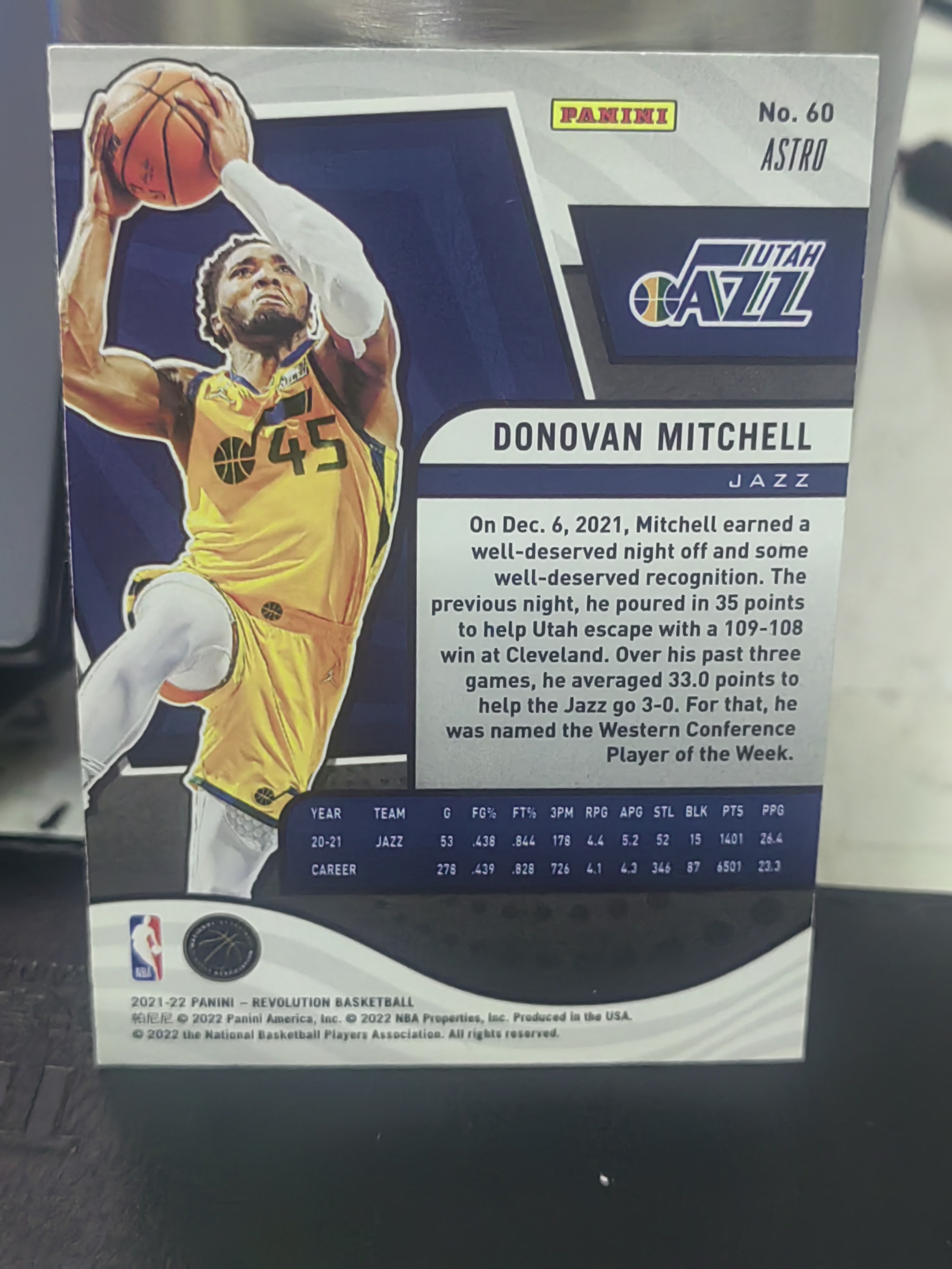 2021-22 Panini Revolution Donovan Mitchell 革命 多诺万 米切尔 爵士 星星 篮 白边白角 不保卡品 卡品如图