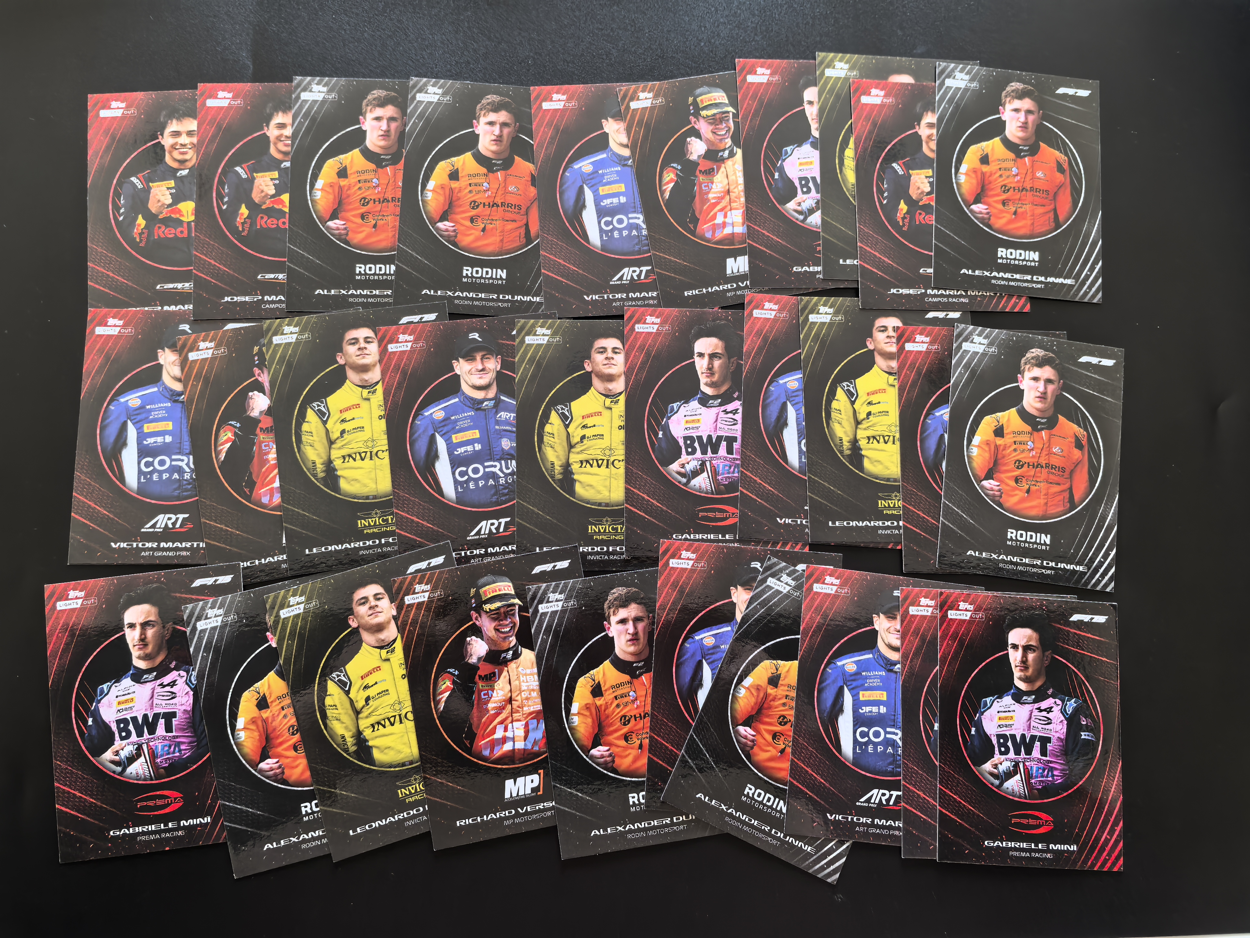 2025 Topps F1 方程式赛车 Light Out 车灯系列 Victor Martins Next Gen 未来之星 马丁斯 亚历山大 mini marti 卡品如图