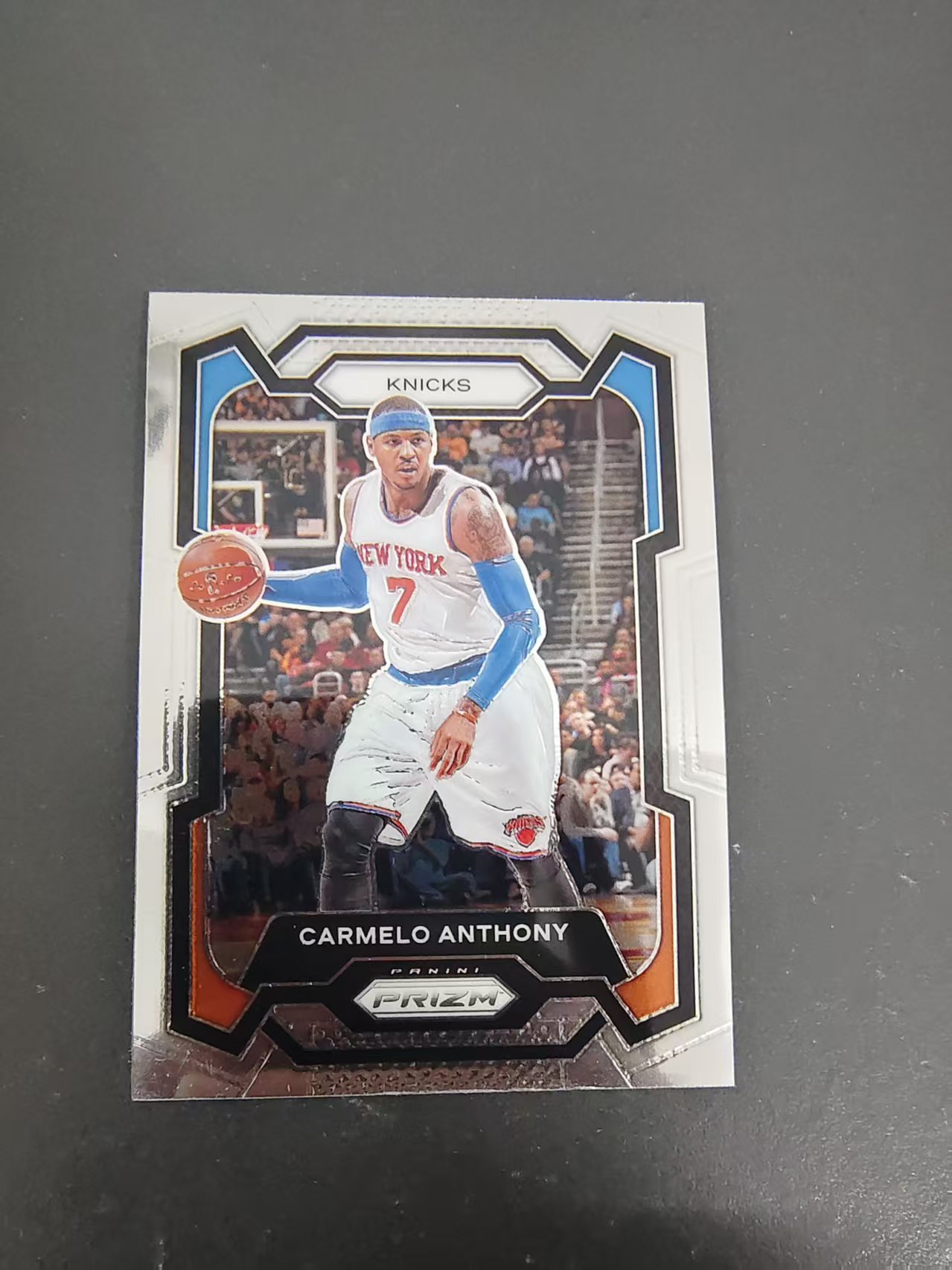 【可合并,不累计】2023-24 Panini Prizm Carmelo Anthony 卡梅罗 安东尼 甜瓜 尼克斯 PZ 划痕 边角微瑕 #186