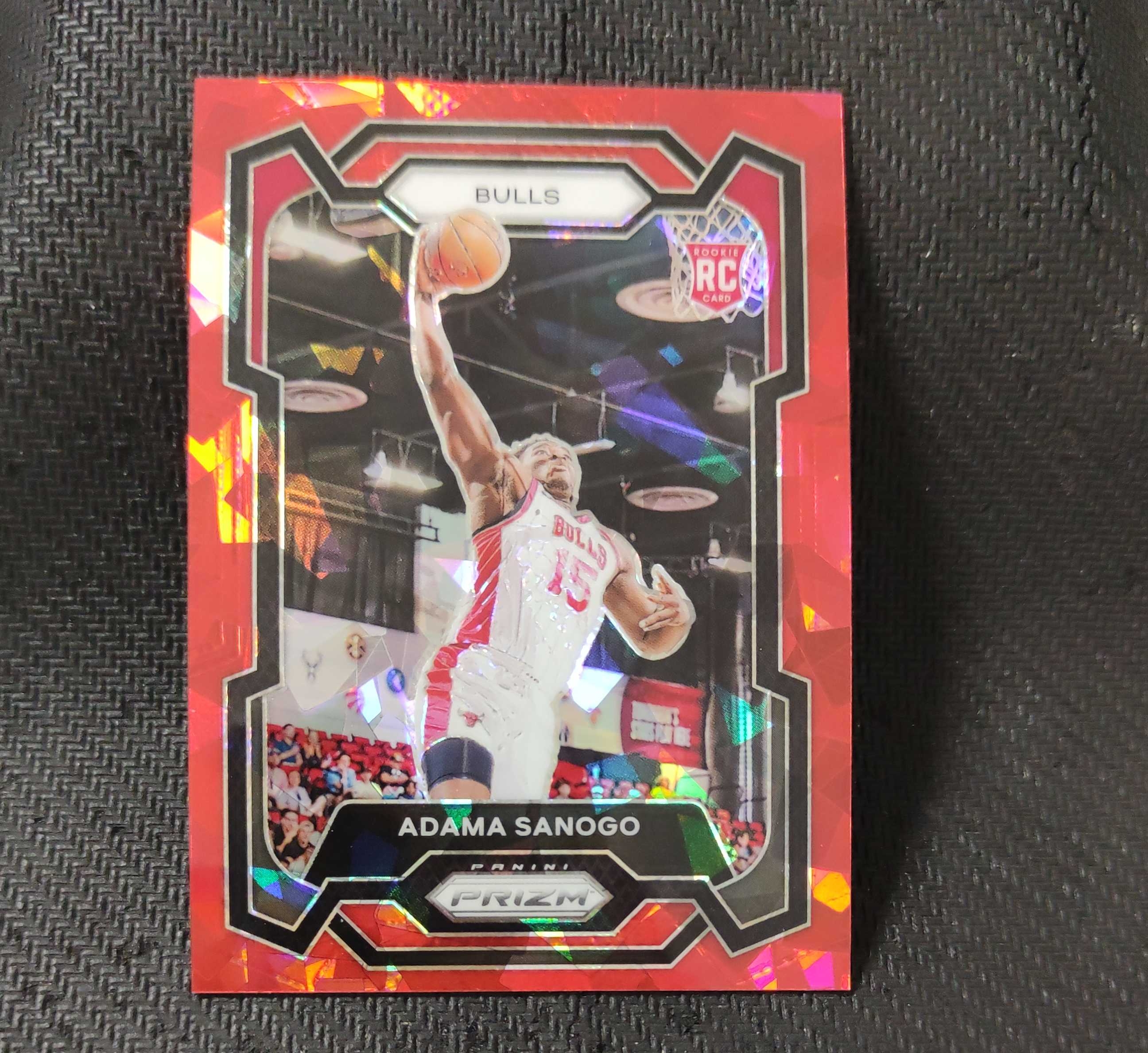 2023-24 Panini Prizm adama sanogo RC 阿达马 萨诺戈 新秀rc 红碎冰折 折射 公牛队 收藏必备 可累计 接代拍