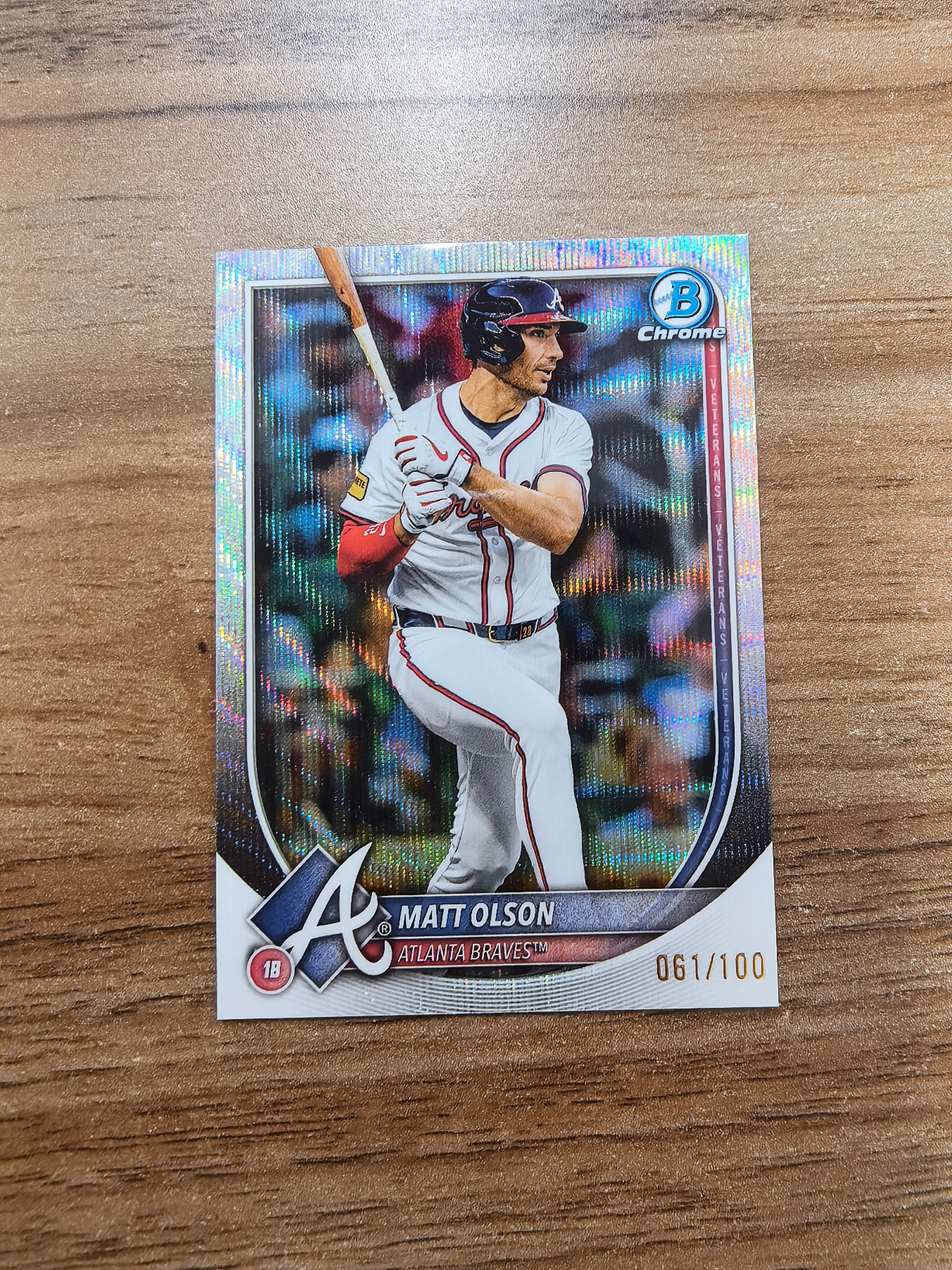 2025 Topps Chrome Matt Olson 棒球 亚特兰大勇士队 麦特欧森 061/100编 银波纹折 折射 实卡精美 卡品如图 流浪
