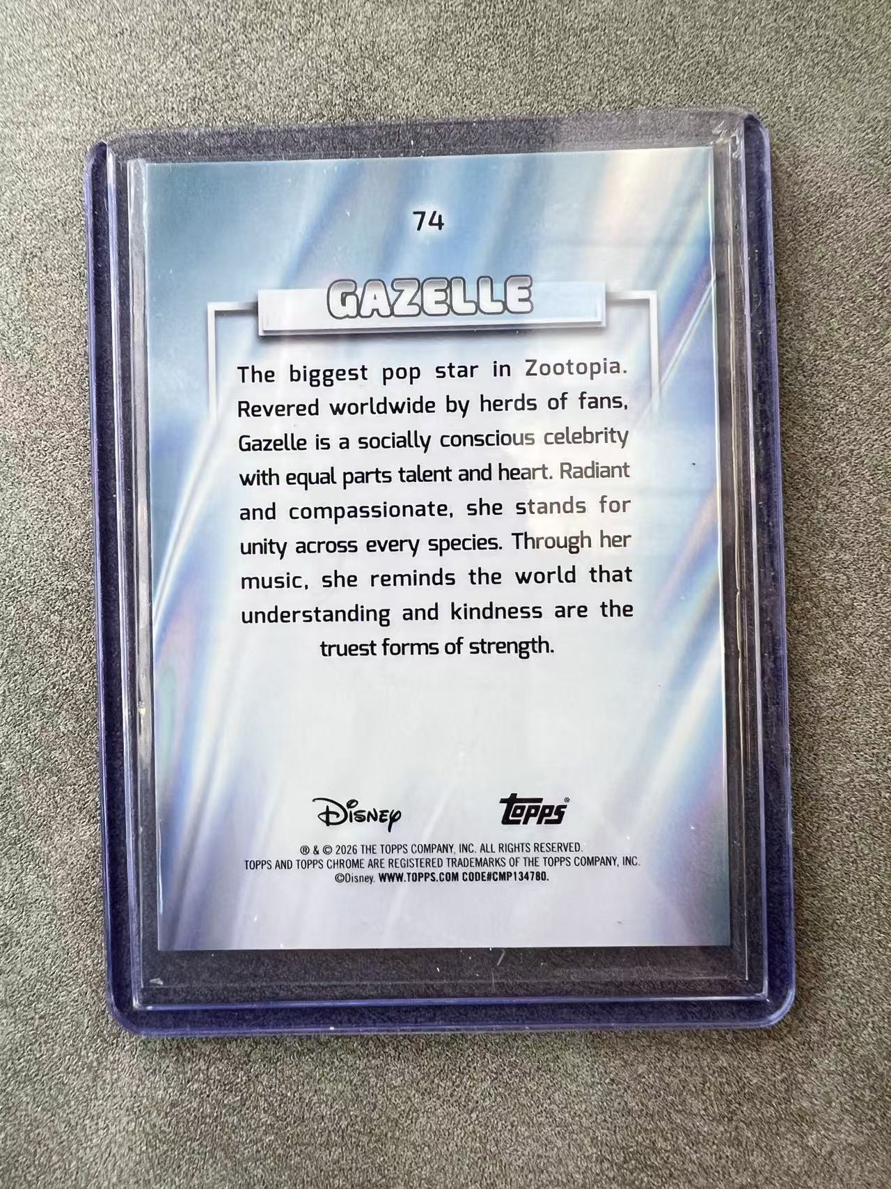 8149【330球星卡实体店代卖】2026 Topps Chrome TC Disney 迪斯尼 Gazelle 夏奇羊 疯狂动物城 蓝折 63/150编 (UK23)