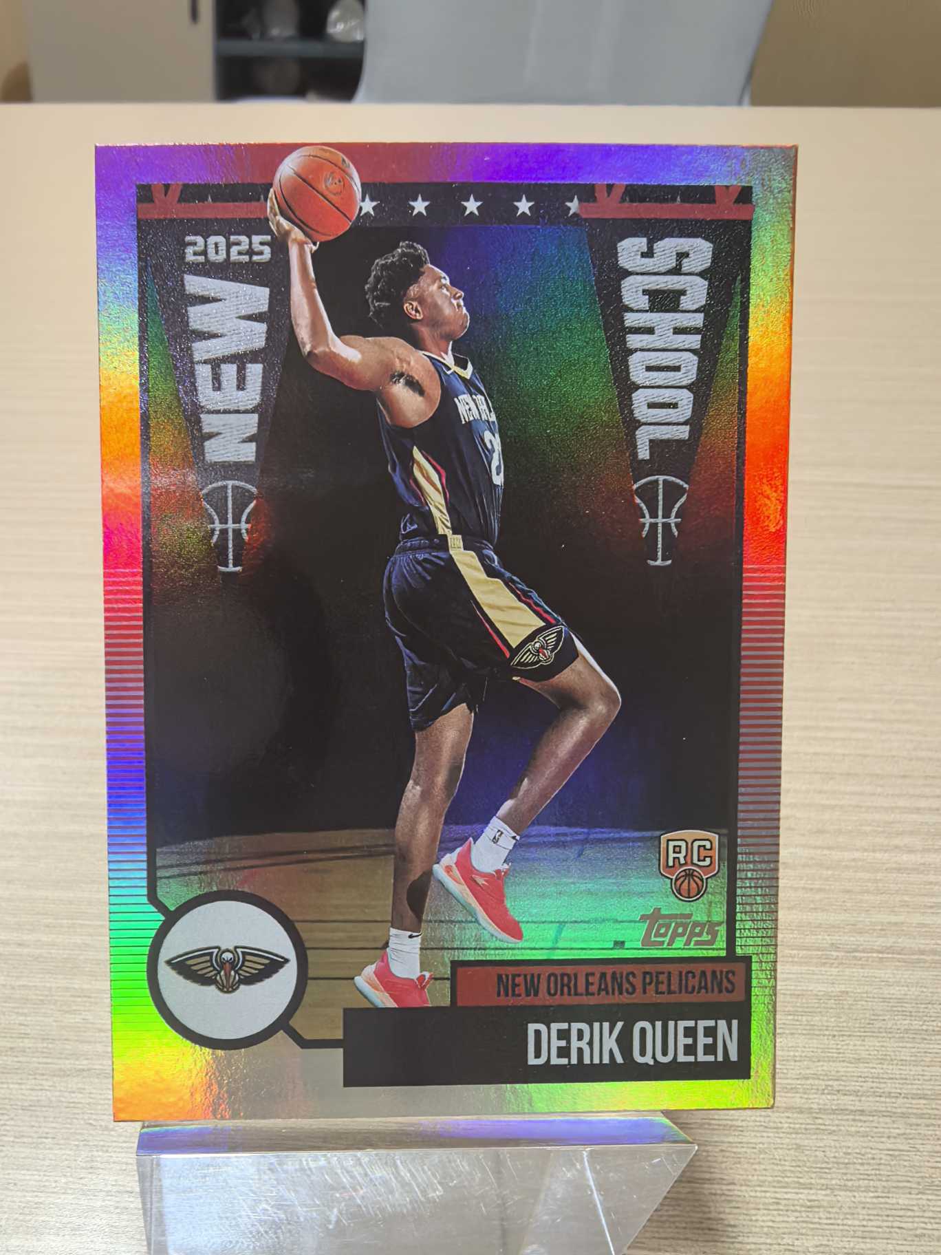 2025-26 Topps Topps/NBA Starting 5 Derik Queen RC 鹈鹕 德里克 奎因 rc 新秀 折射 new school 特卡 专收必备