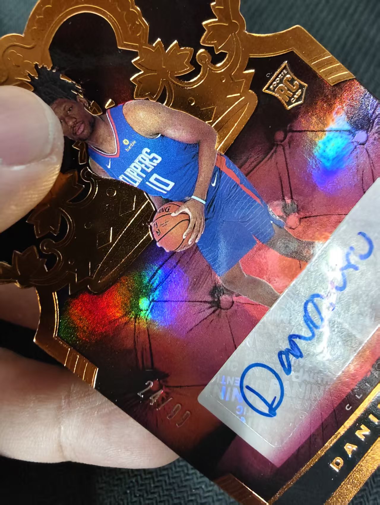 【汽水拍卖】2020-21 Panini Crown Royale Daniel Oturu RC 皇冠 快船 新秀rc 丹尼尔 奥图鲁 异形 签字 99编 微瑕如图