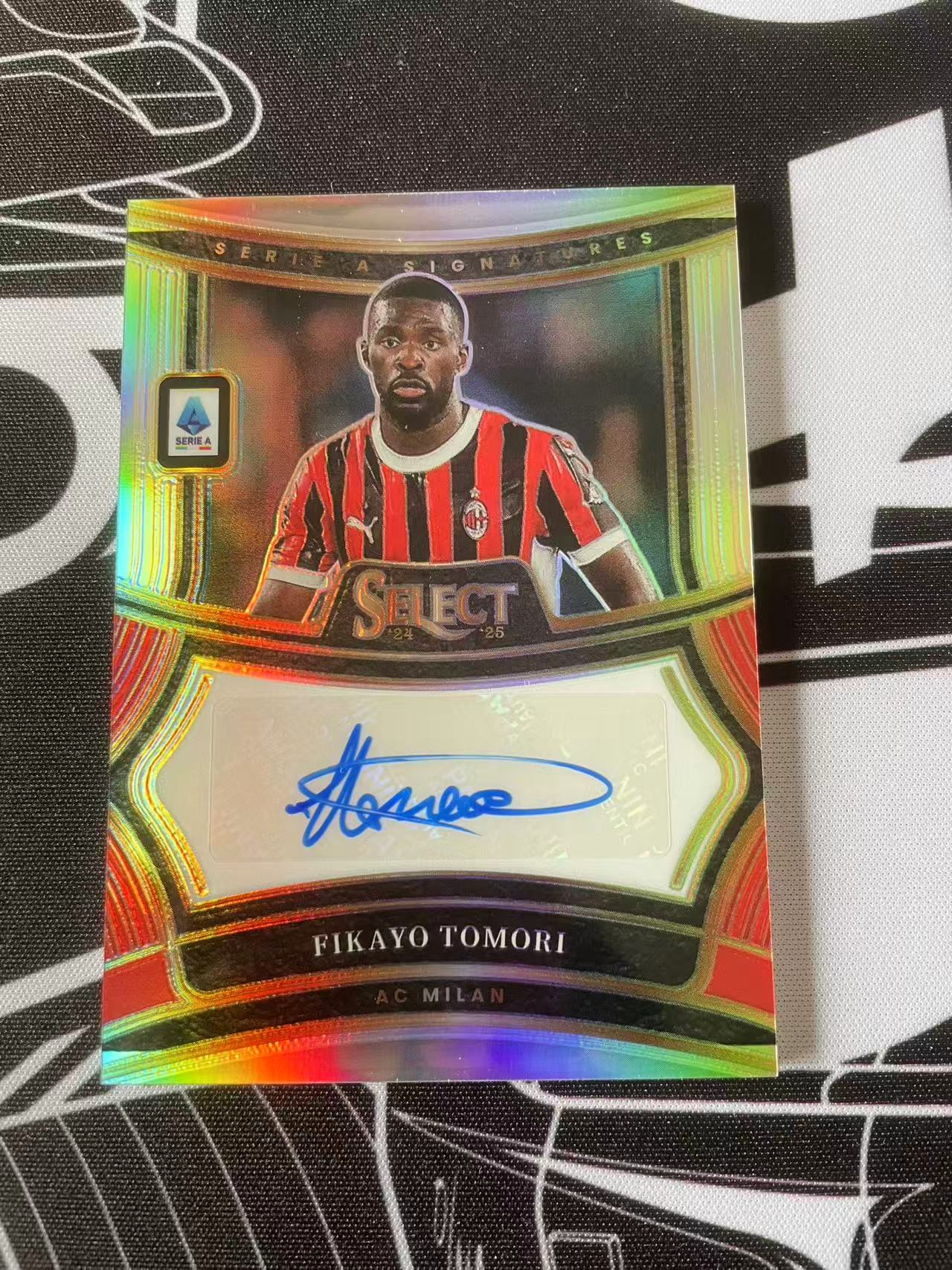 2024-25 Panini Select Serie A Fikayo Tomori 帕尼尼 意甲 SE AC米兰 托莫里 托默里 银折 签字 切尔西 卡品如图 凑套必备